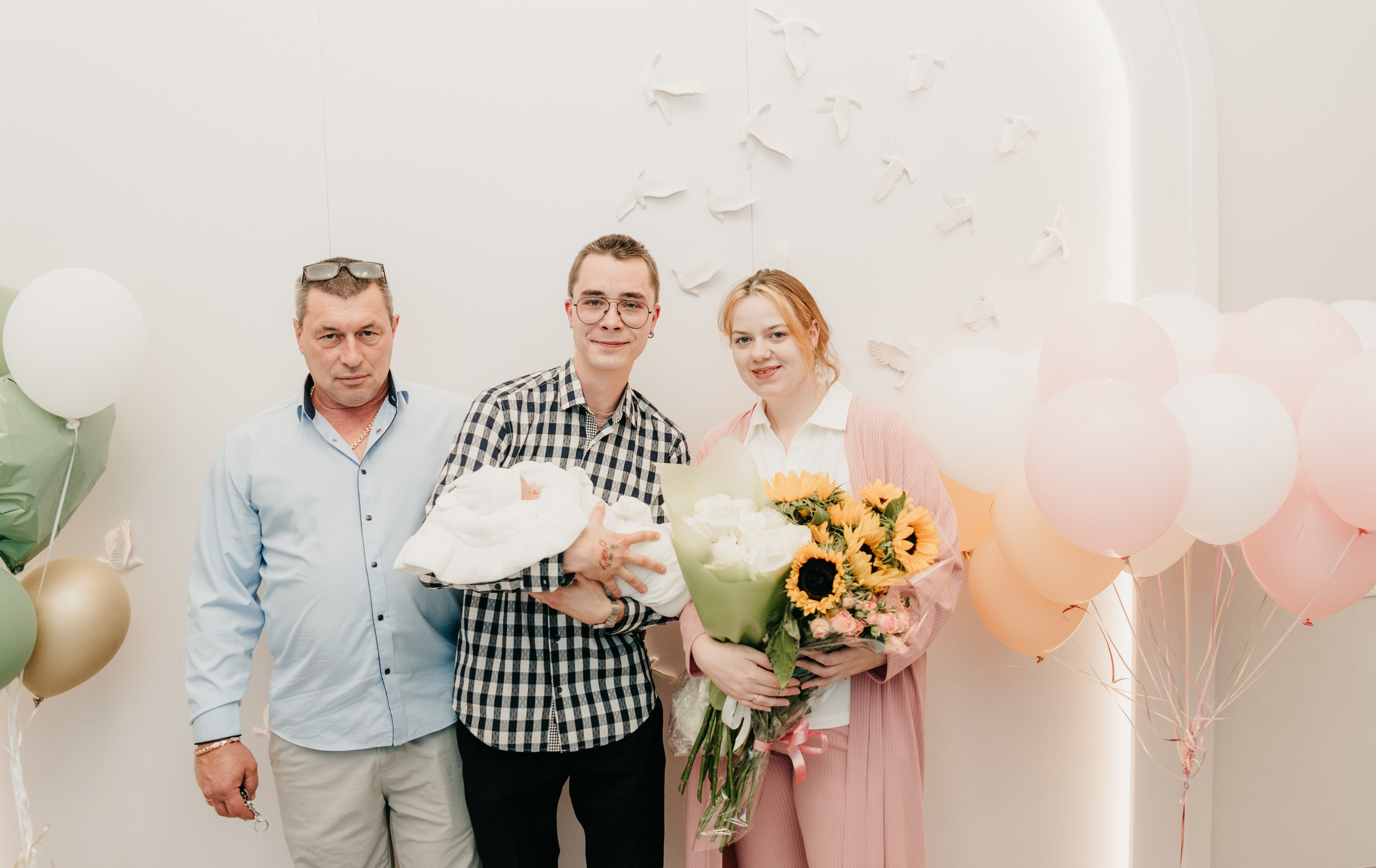 Выписка Юноны. Фотограф на выписку из роддома в Москве и МО