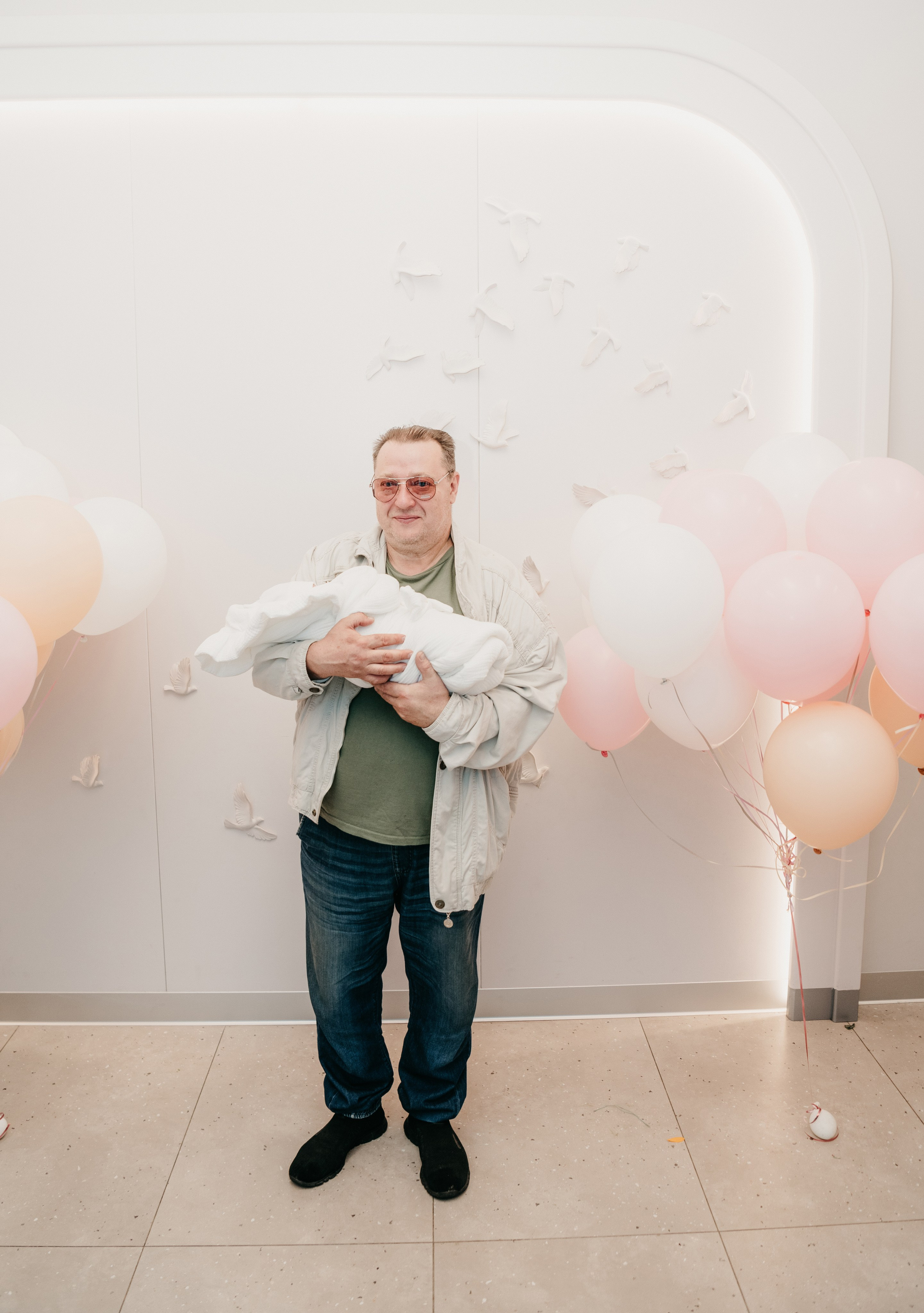 Выписка Юноны. Фотограф на выписку из роддома в Москве и МО