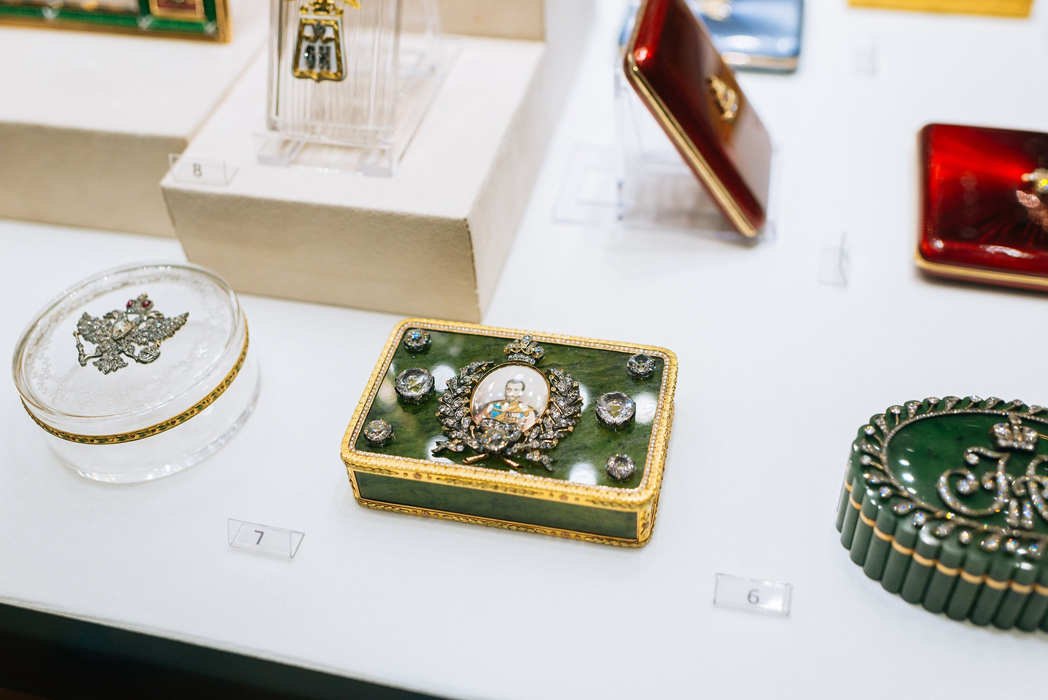 Егор Шапиро. Экскурсия в музей Фаберже. Ноябрь 24. Репортажный фотограф в Санкт-Петербурге Анастасия Клёпова