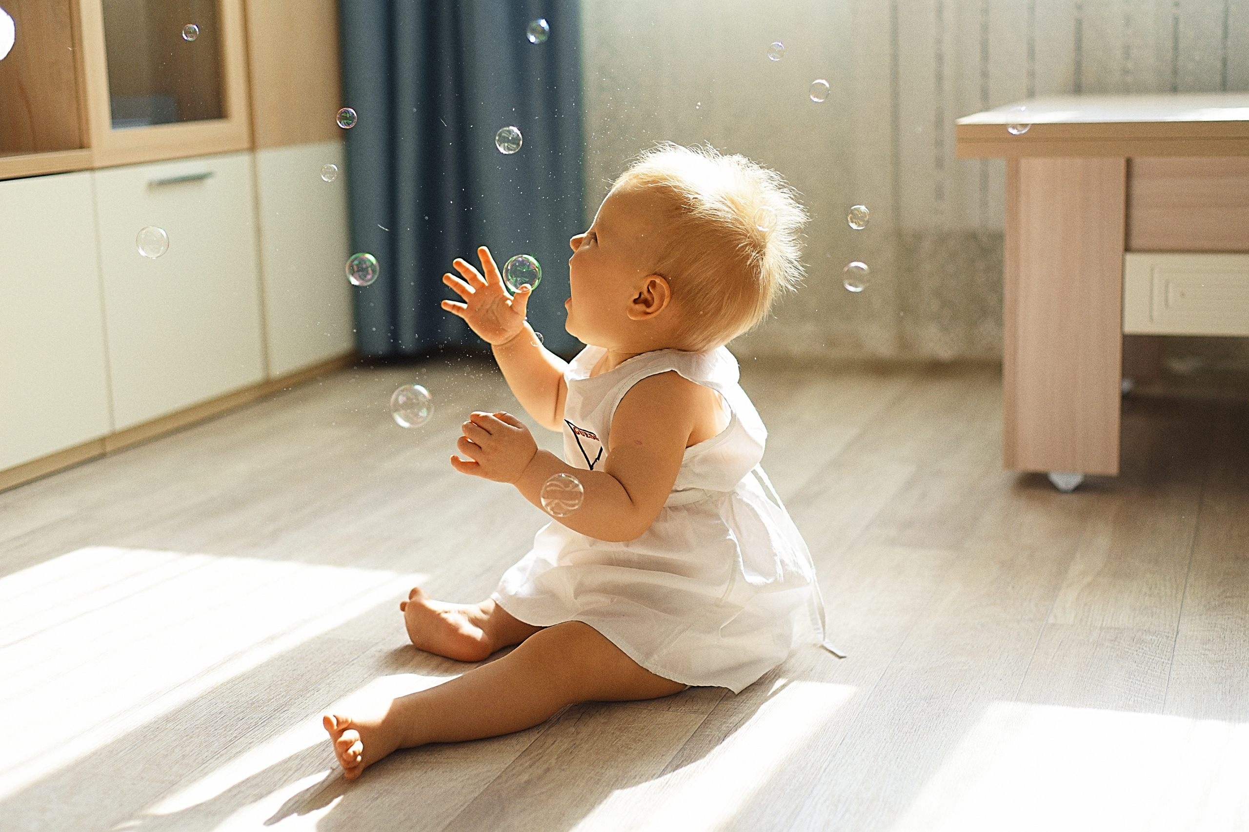 Уютные съемки для малышей у Вас дома. Семейный, детский фотограф, домашняясъемка в г. Оренбурге