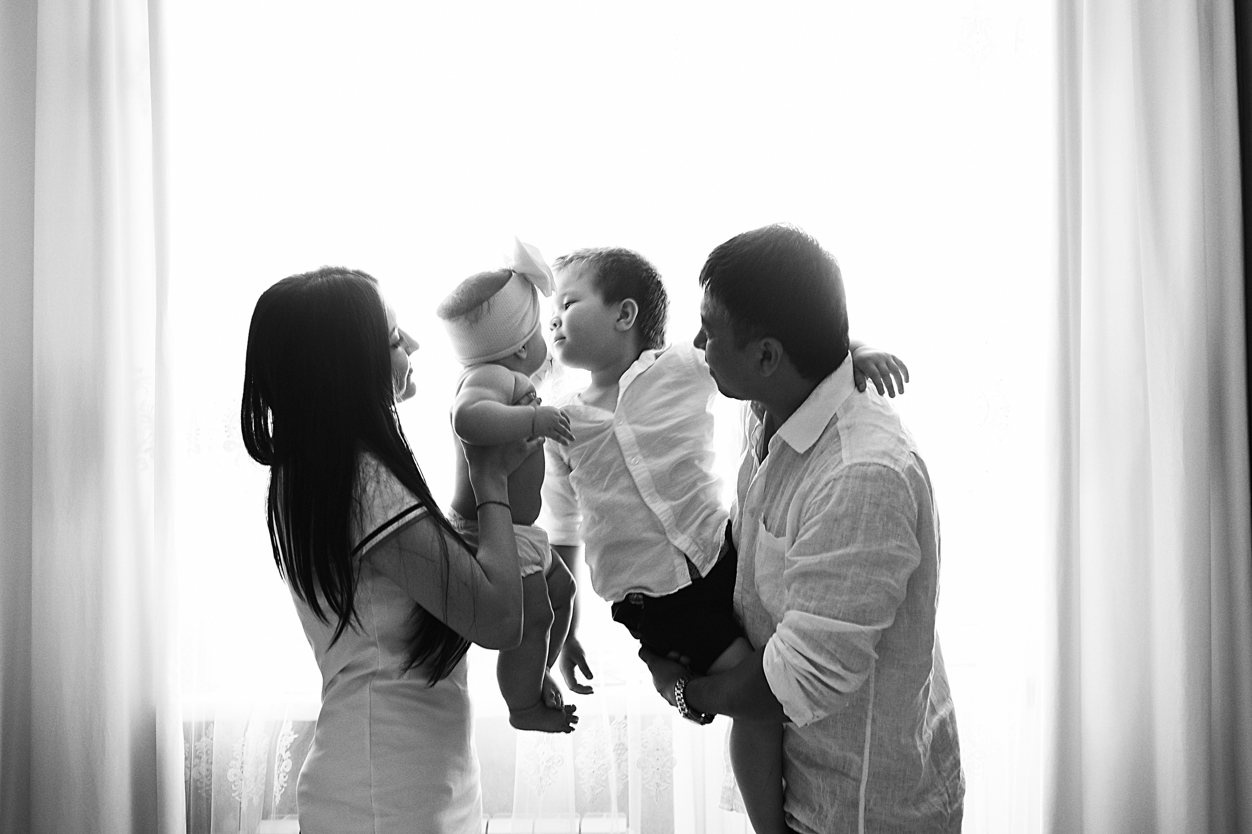 Уютные съемки для малышей у Вас дома. Семейный, детский фотограф, домашняясъемка в г. Оренбурге