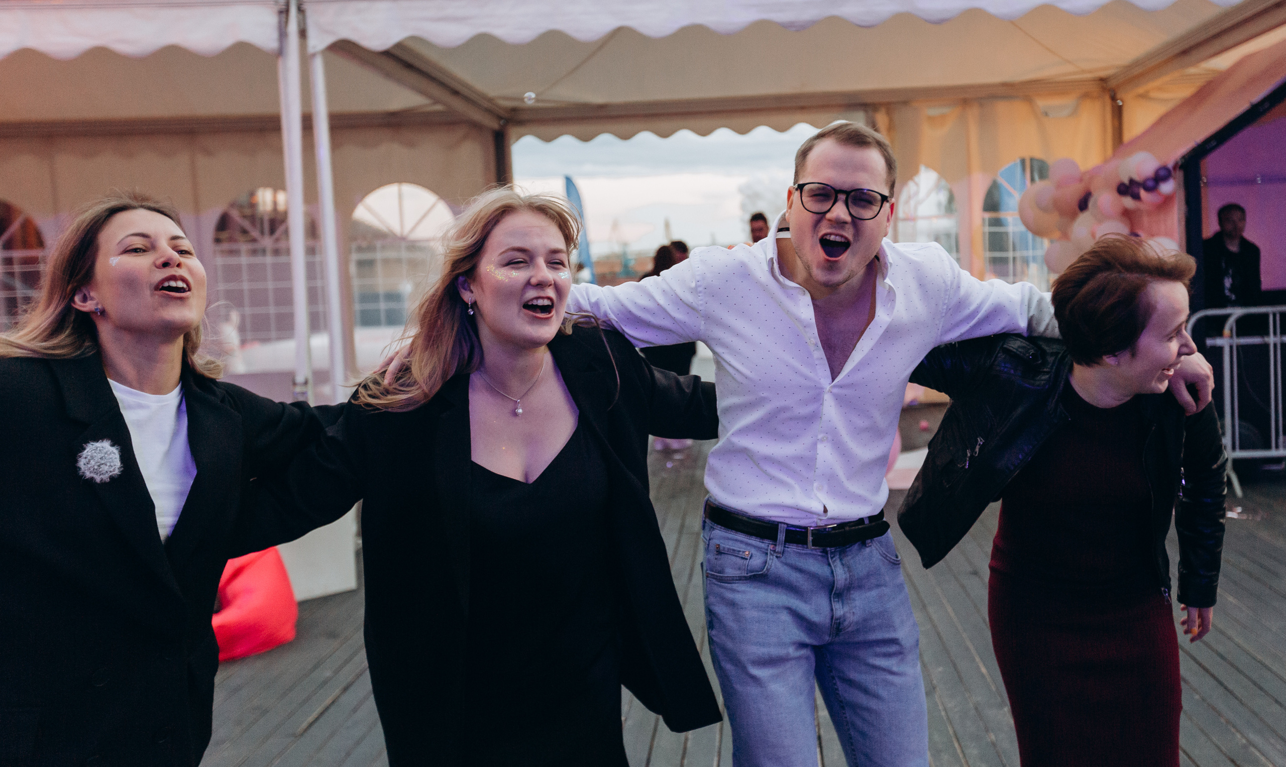 Корпоратив в ROOF PLACE. Фотограф Виктория Дунаевская в Санкт Петербурге