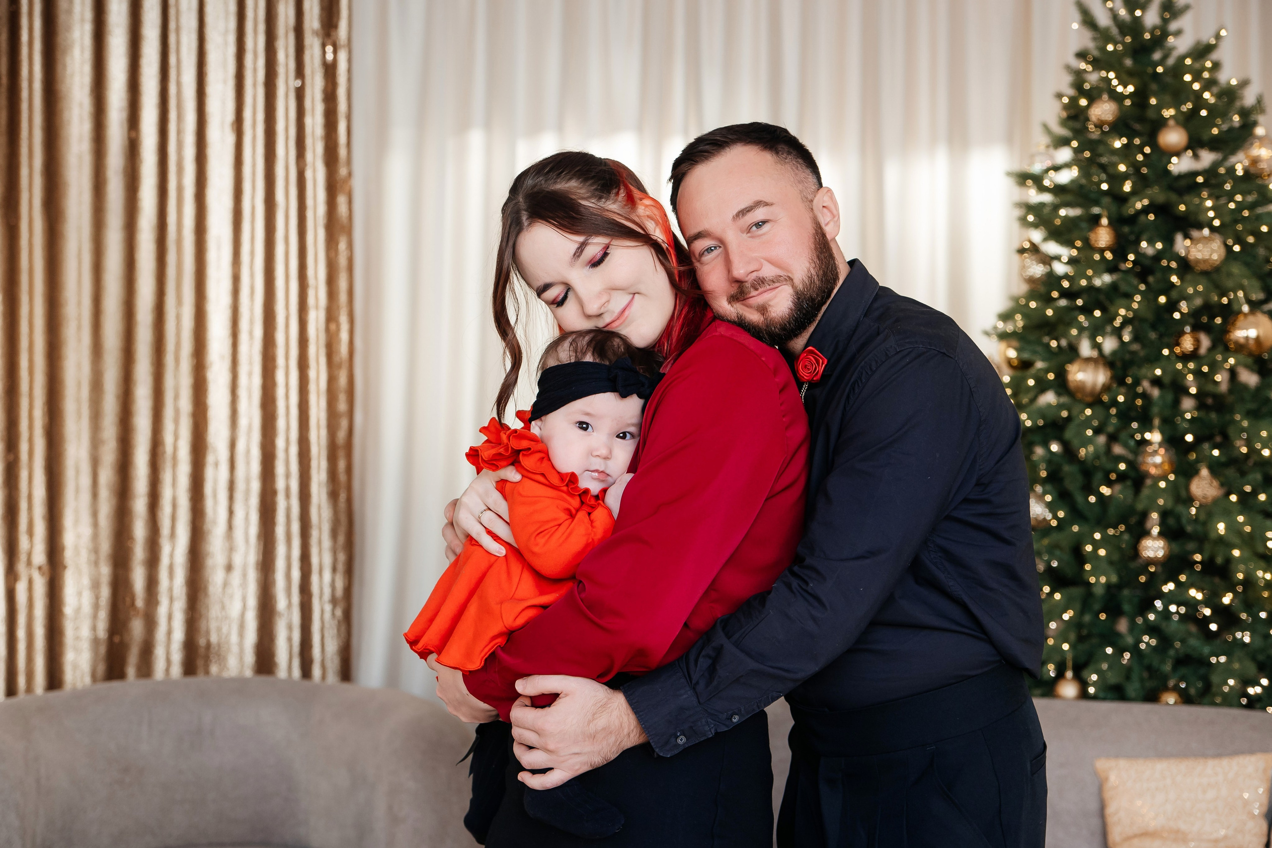 Семейная фотосессия в студии. Свадебный, семейный фотограф, контент съёмка. Екатеринбург. Елена Граф