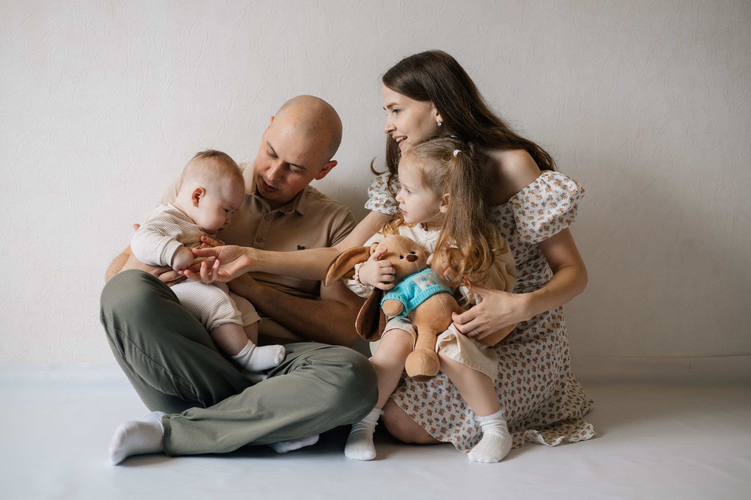 Наташа, Вова, Машенька и Паша. Ваш фотограф