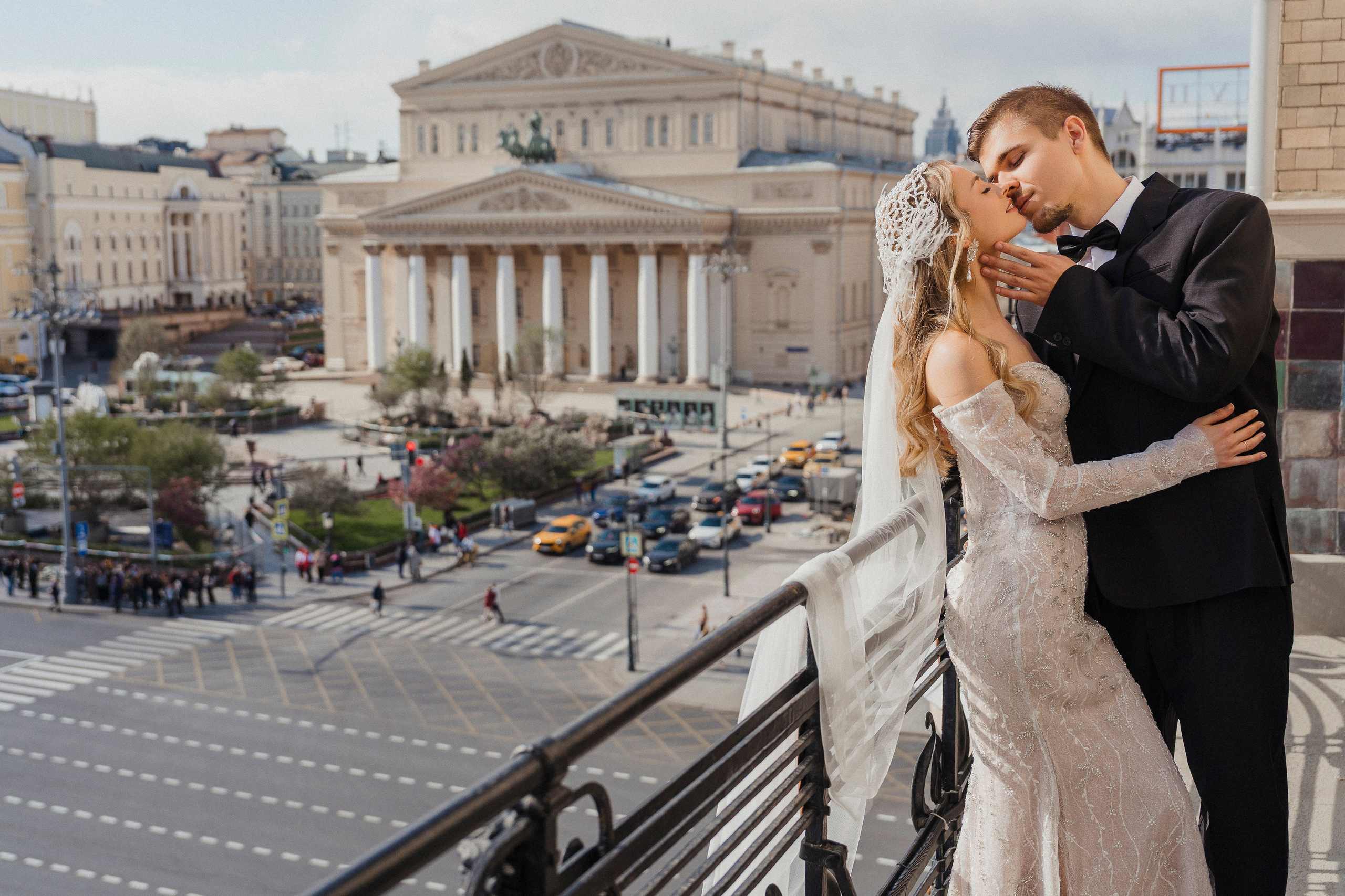 Свадебная фотосессия в отеле Метрополь. Свадебный фотограф в Москве Анна Полушина