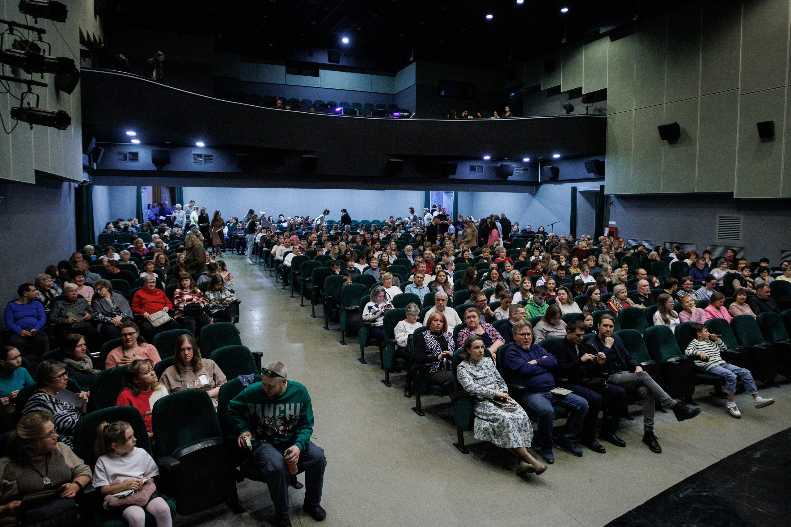 МХАТ. Новый квадрат. Фотограф городских и семейных событий Артем Карпухин