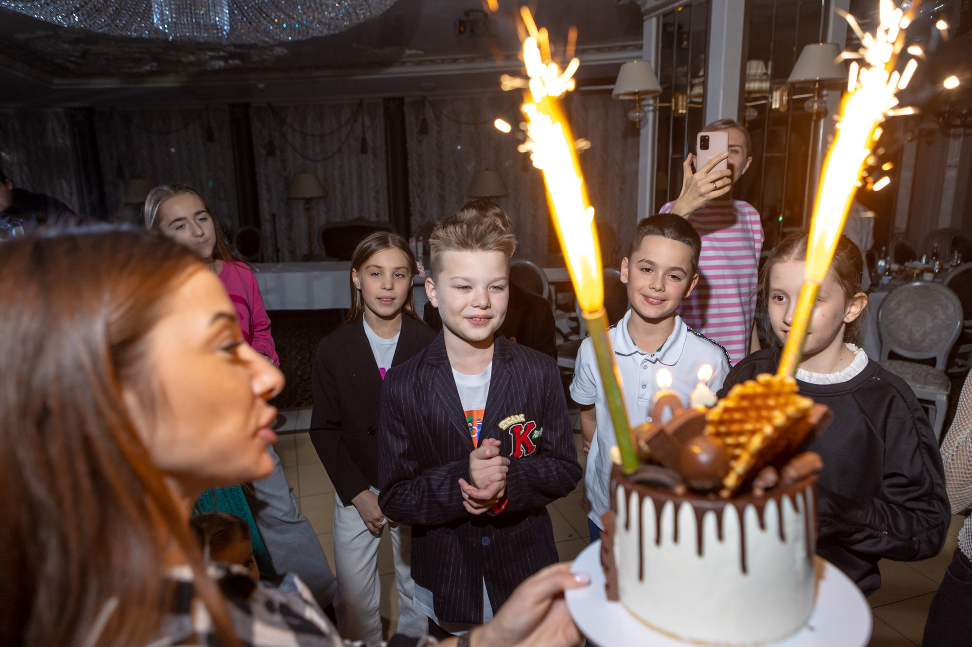 День Рождения в Moncher. Фотограф в Оренбурге. Профессиональный фотограф