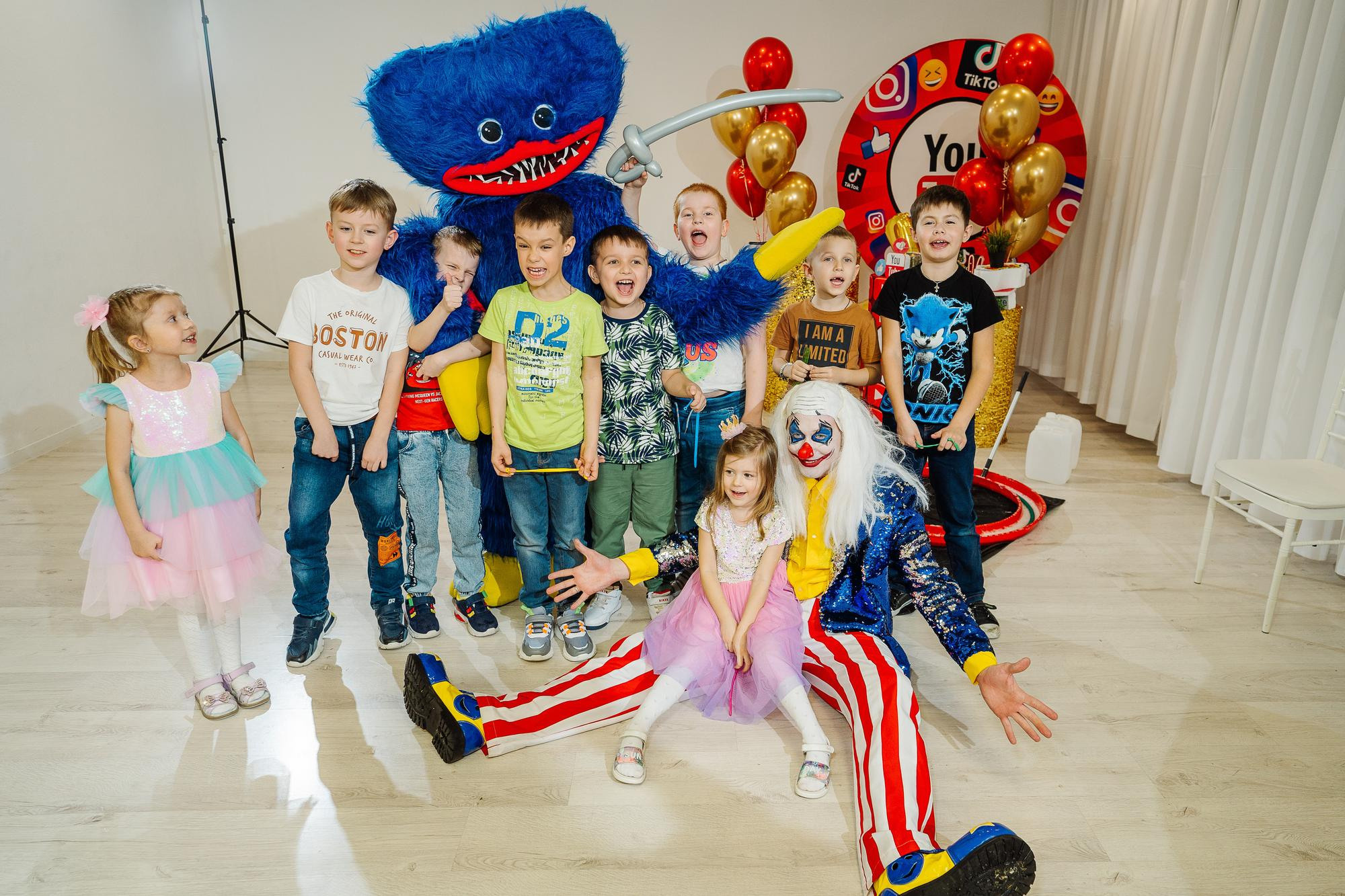 Фабрика карнавалa