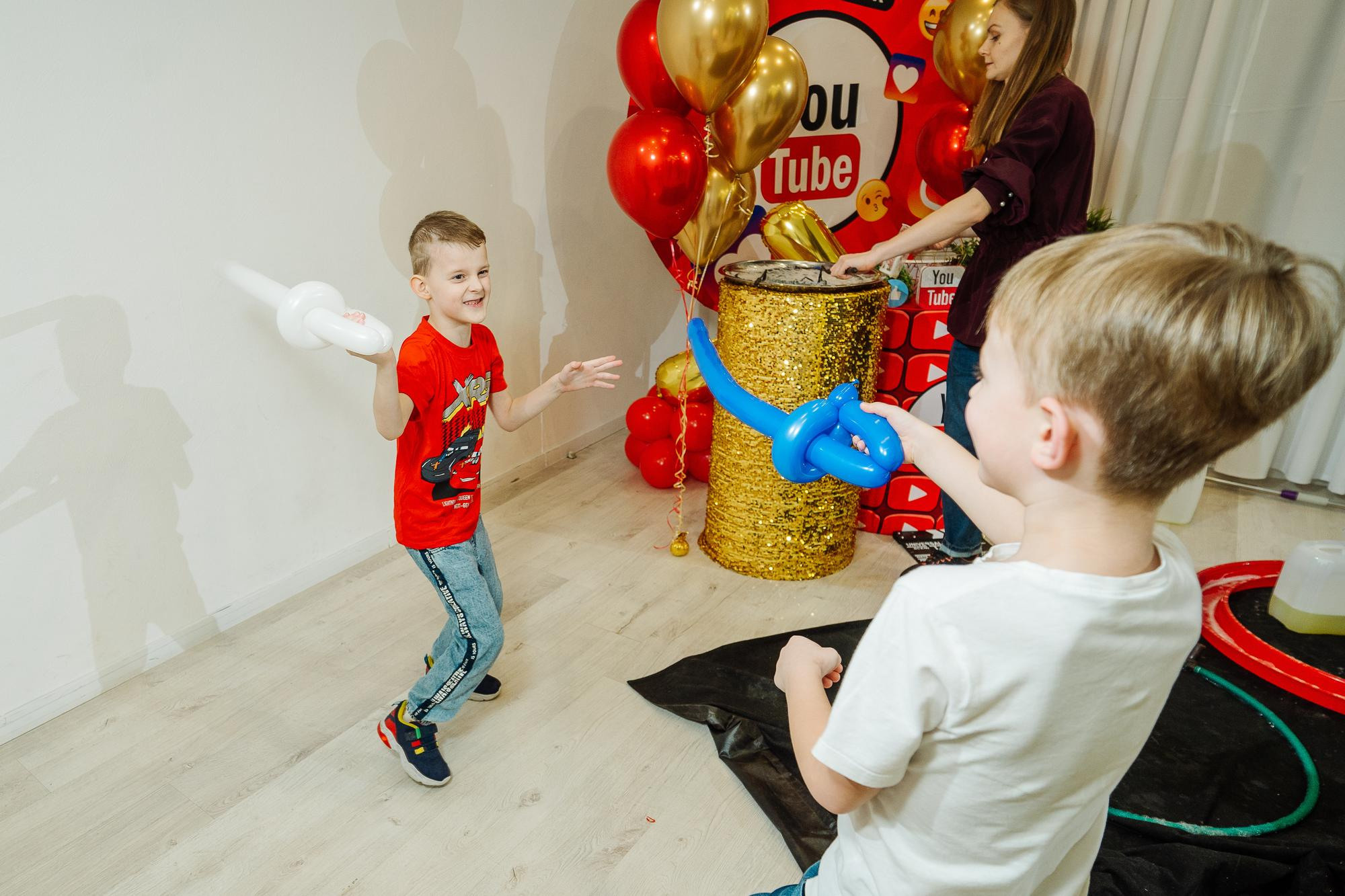 Фабрика карнавалa