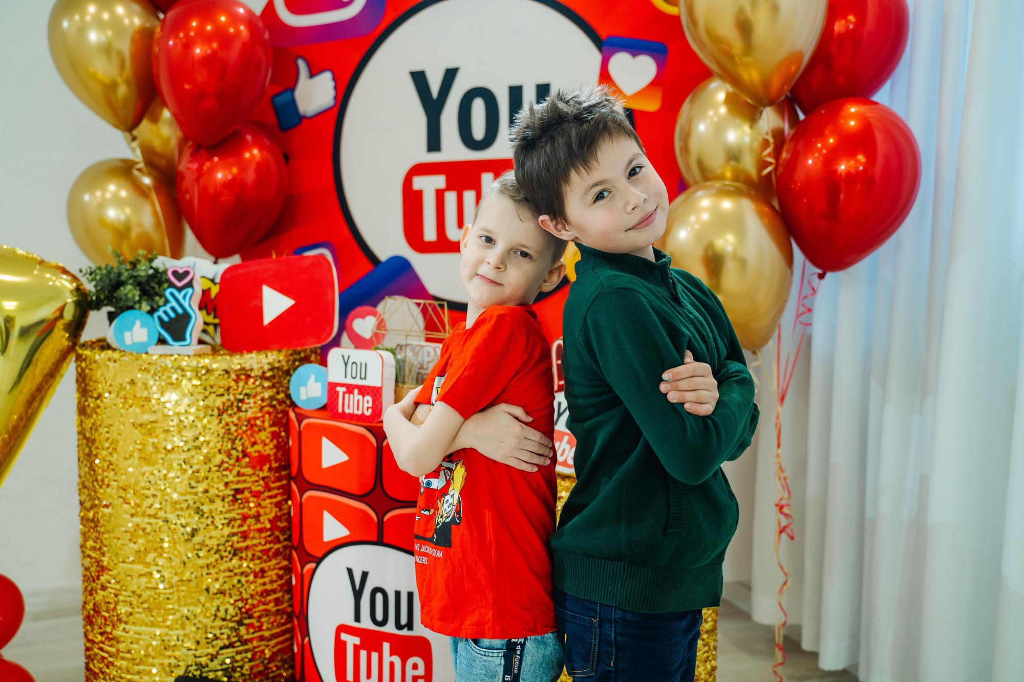 Фабрика карнавалa