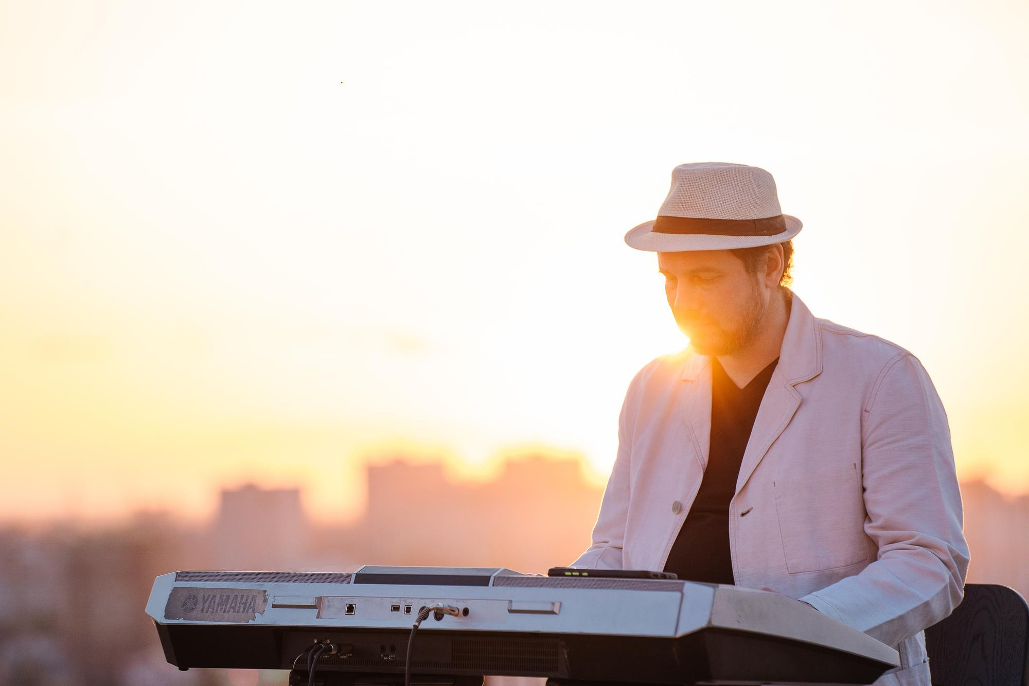 Соло на закате