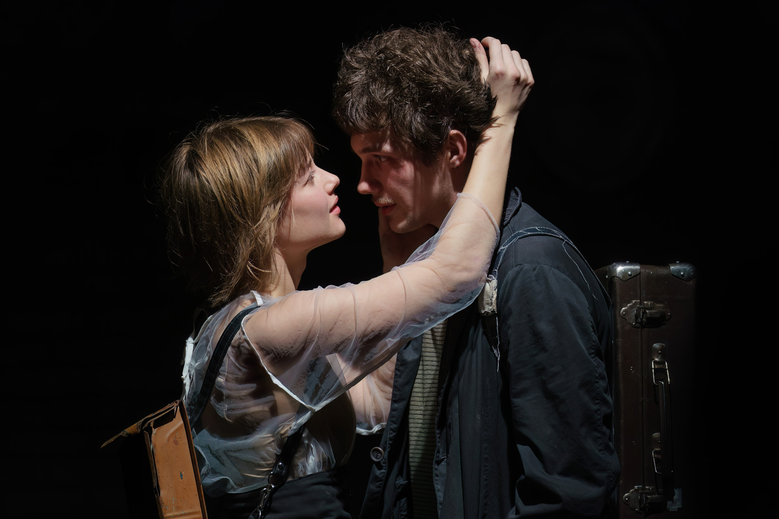 Кудряши, мастерская Олега Кудряшова, Я Гамлет ошибка