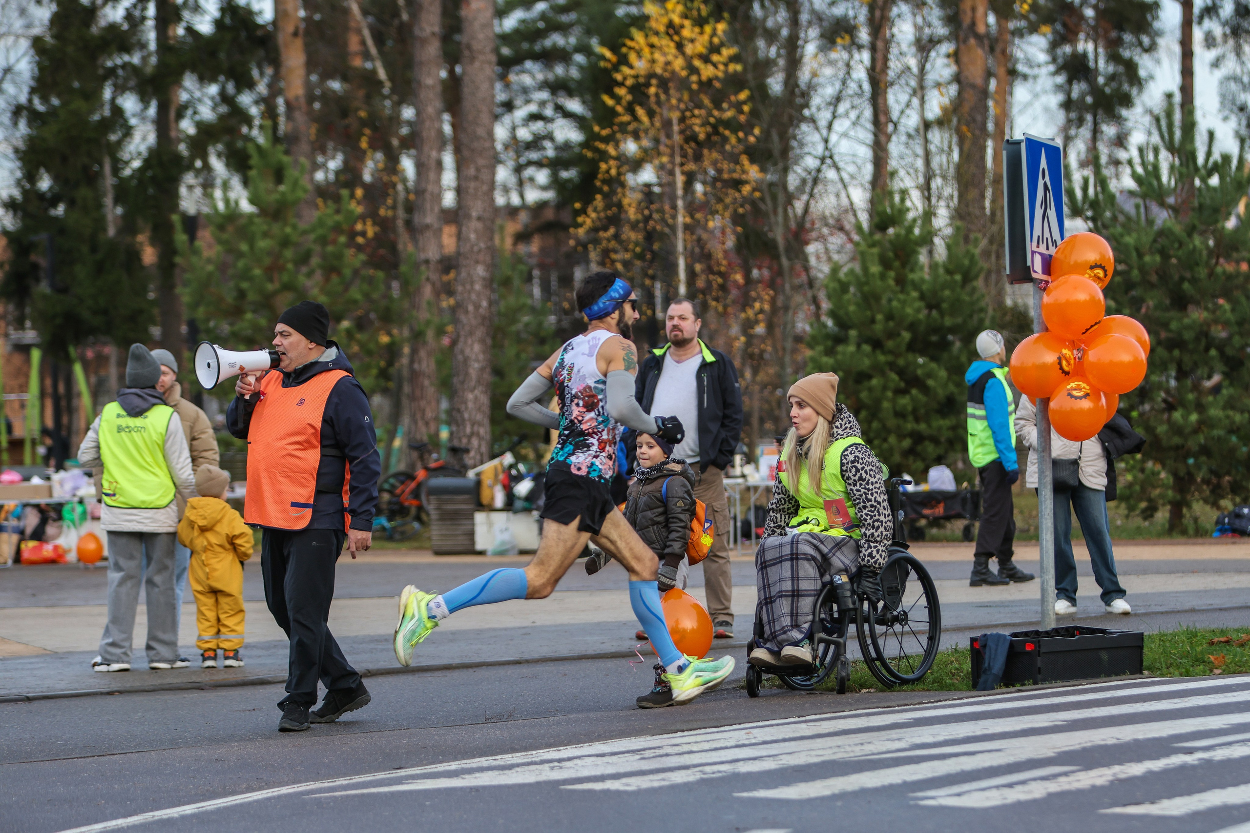 5 вёрст в Пестовском парке (Балашиха), 08.11.25. Фотограф Сергей Ловкий