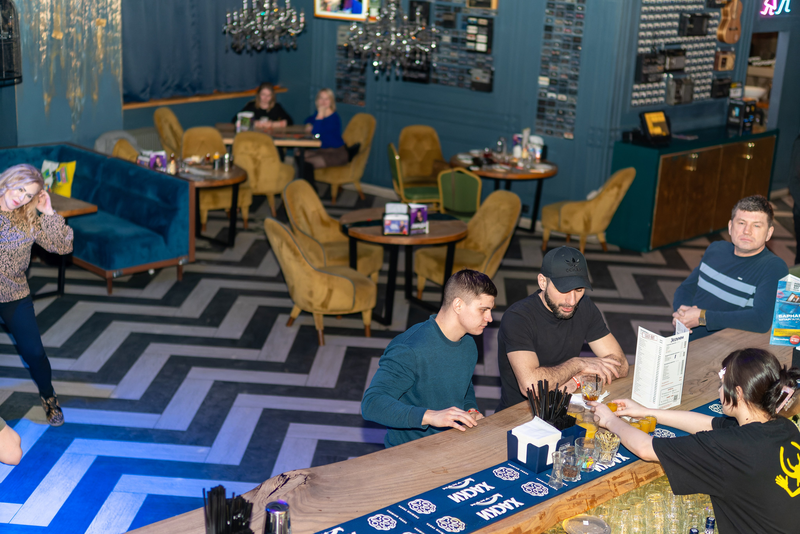 Съёмка мероприятия в баре Руки вверх. «Студия DRONAVT`s» — видеосъёмка и фотография г. Москва