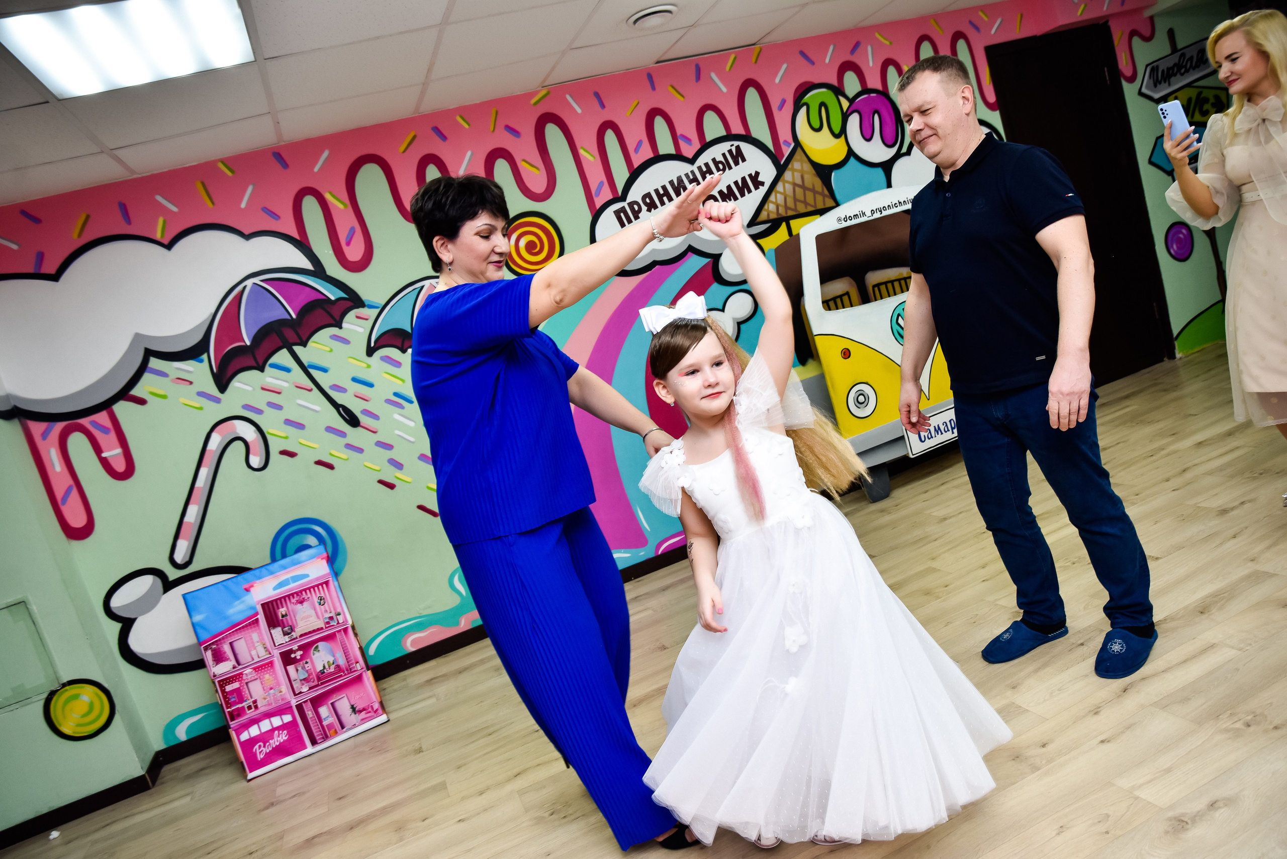 Сашеньке 7 лет