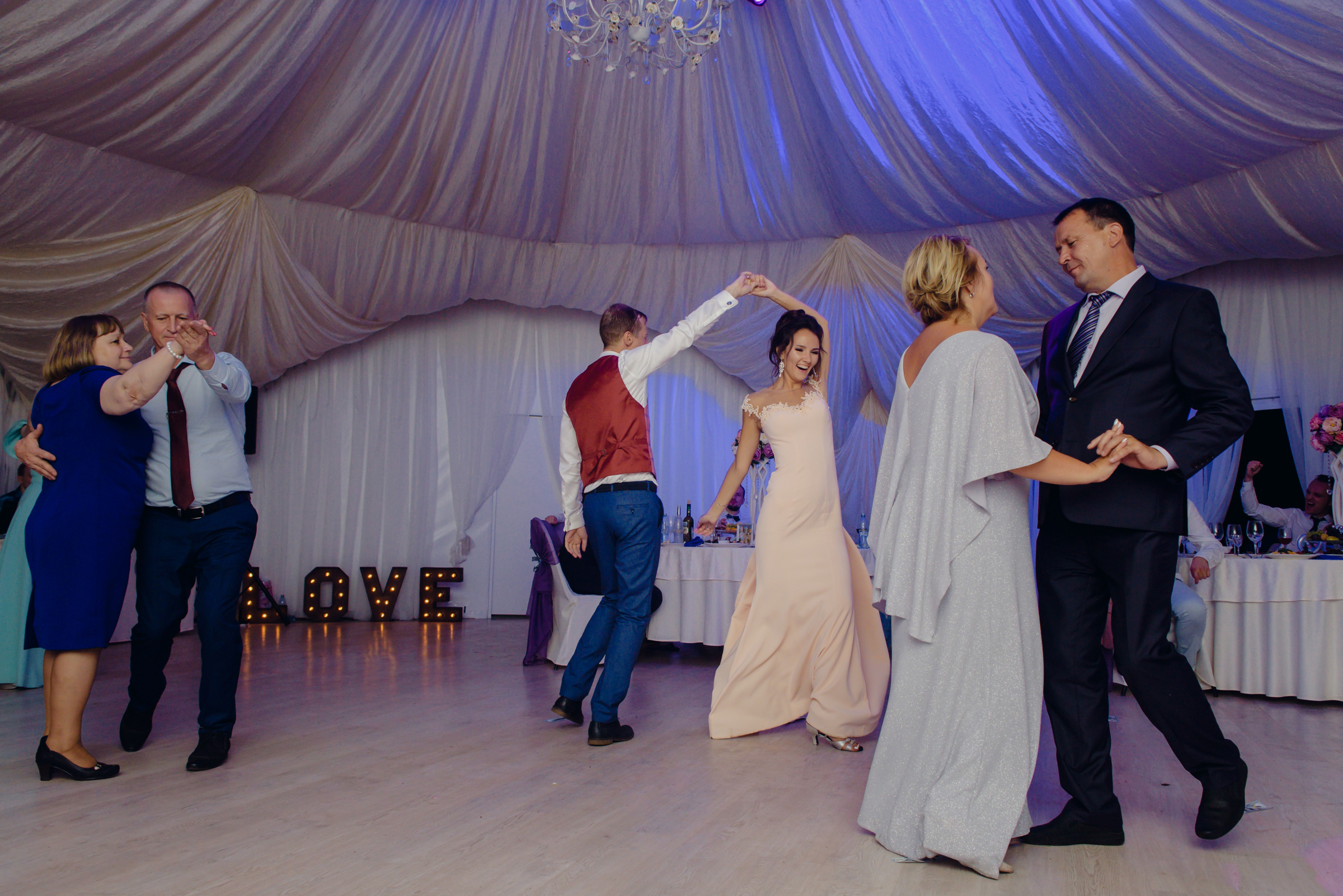 Володя & Юлия. Видеограф и фотограф на свадьбу в Москве