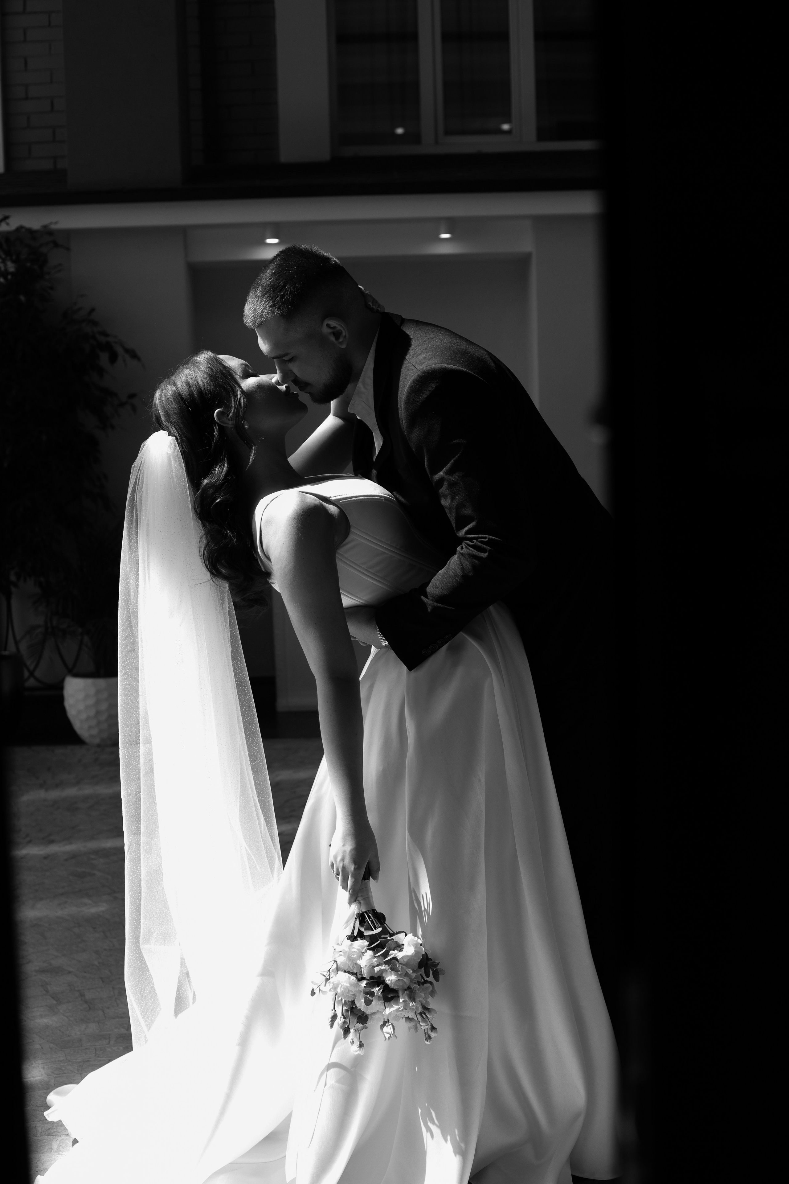 Свадебная фотосъёмка. Атмосферная фотосъёмка в Омске!