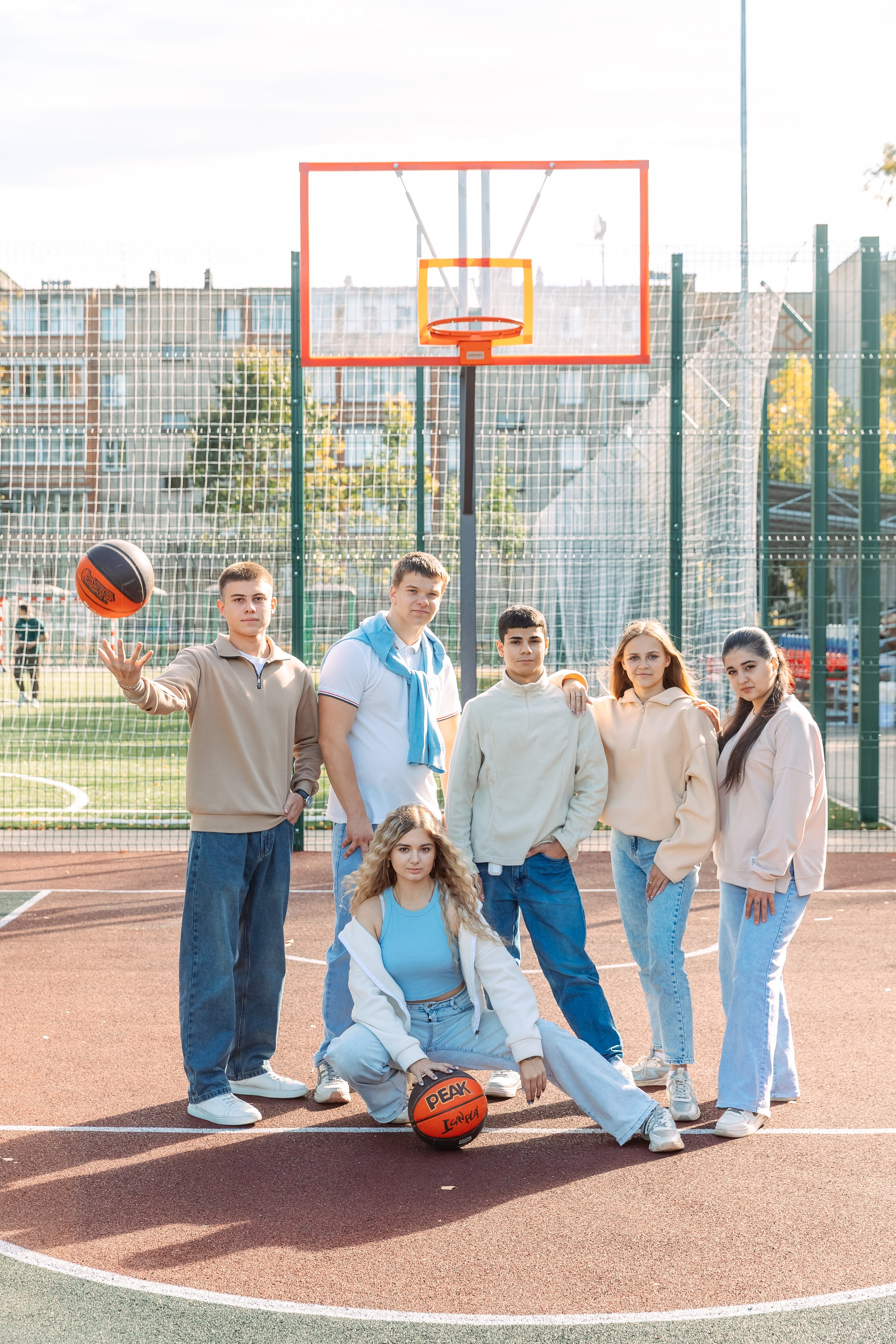 Позирование группы. Выпускные альбомы для детского сада и школы