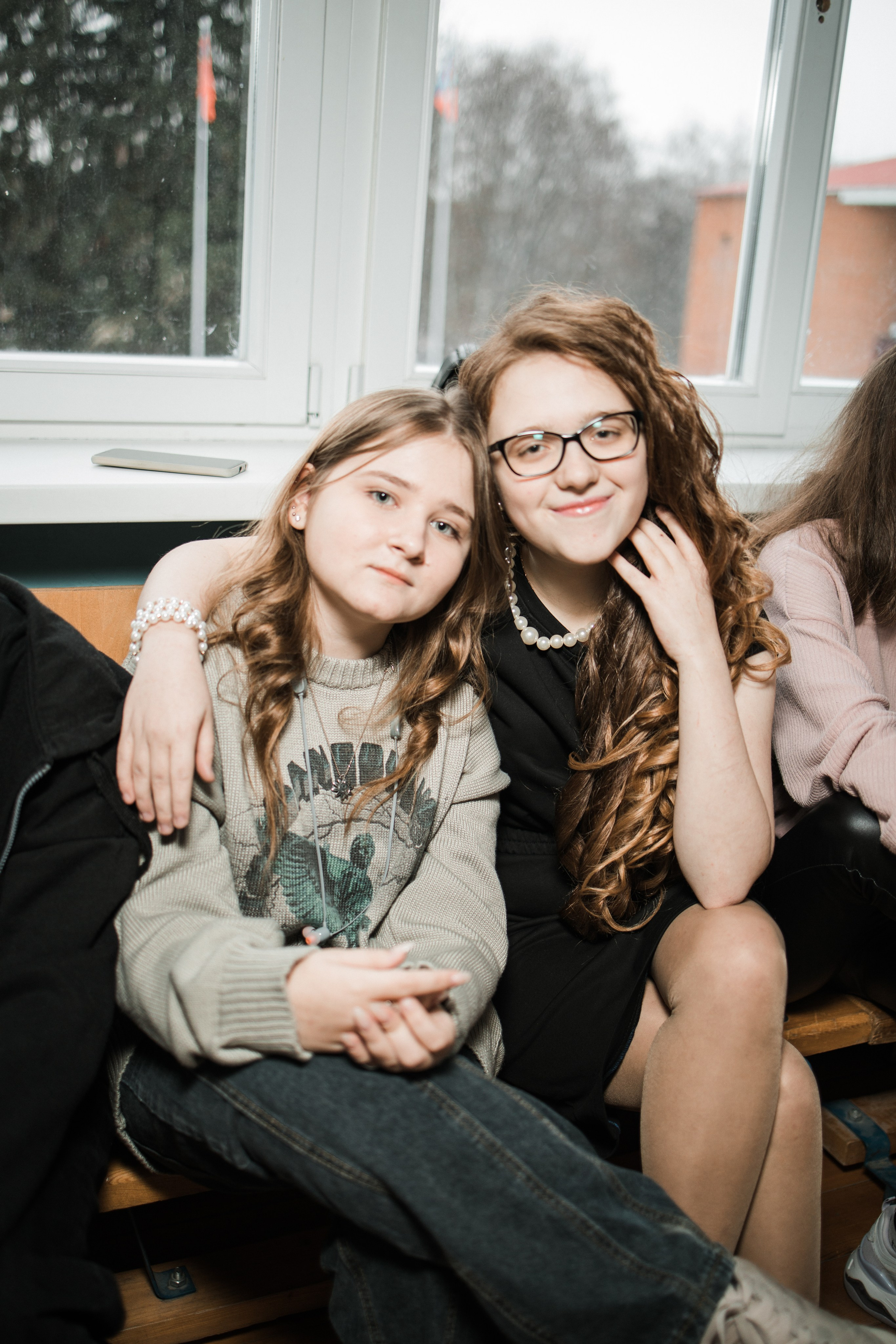 Современная фотосессия для выпускников 9 классов. Выпускные альбомы в Серпухове