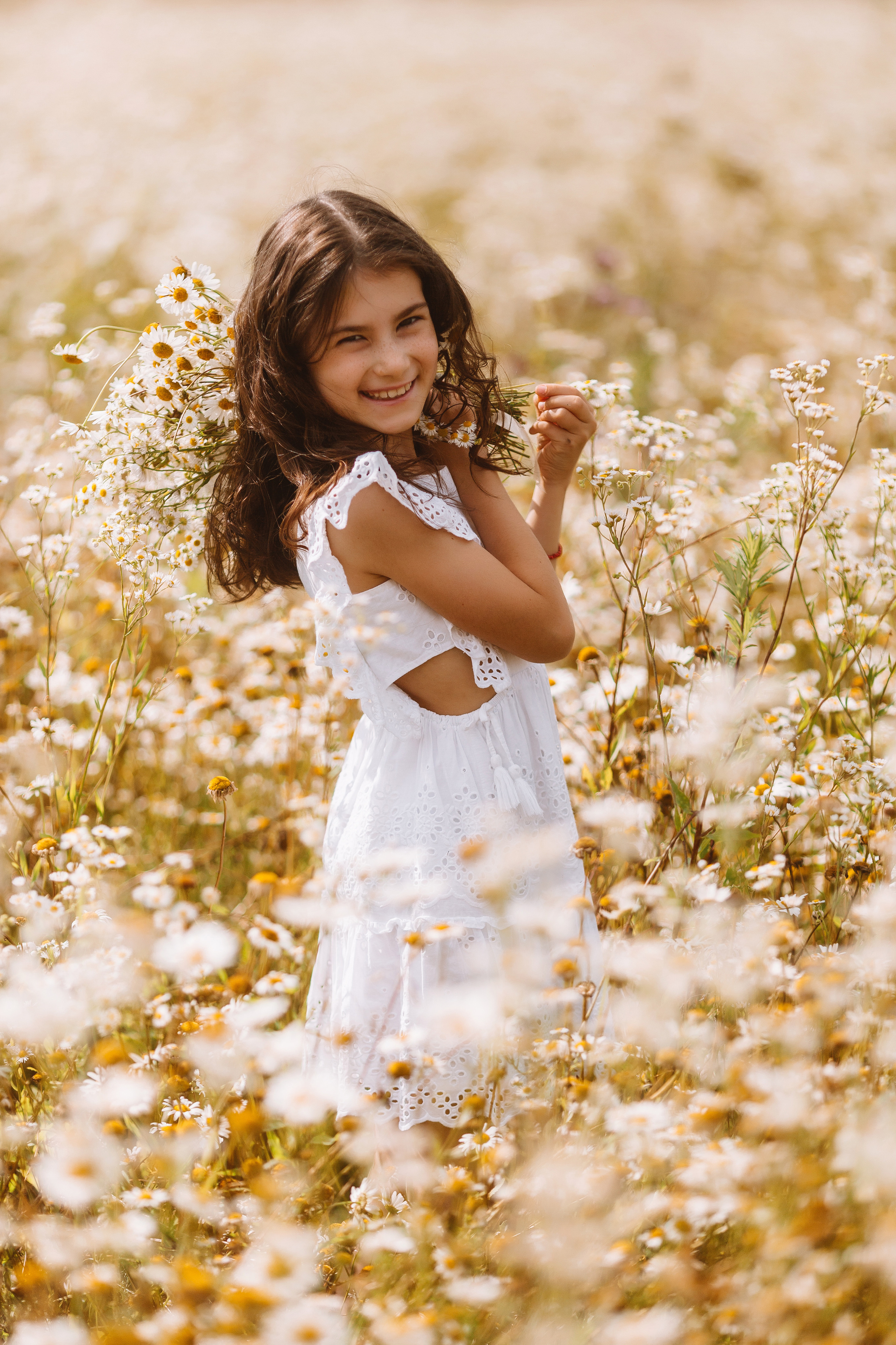 Фотосессии в ромашковых полях. Семейный фотограф в Москве! Сохраните воспоминания с любовью