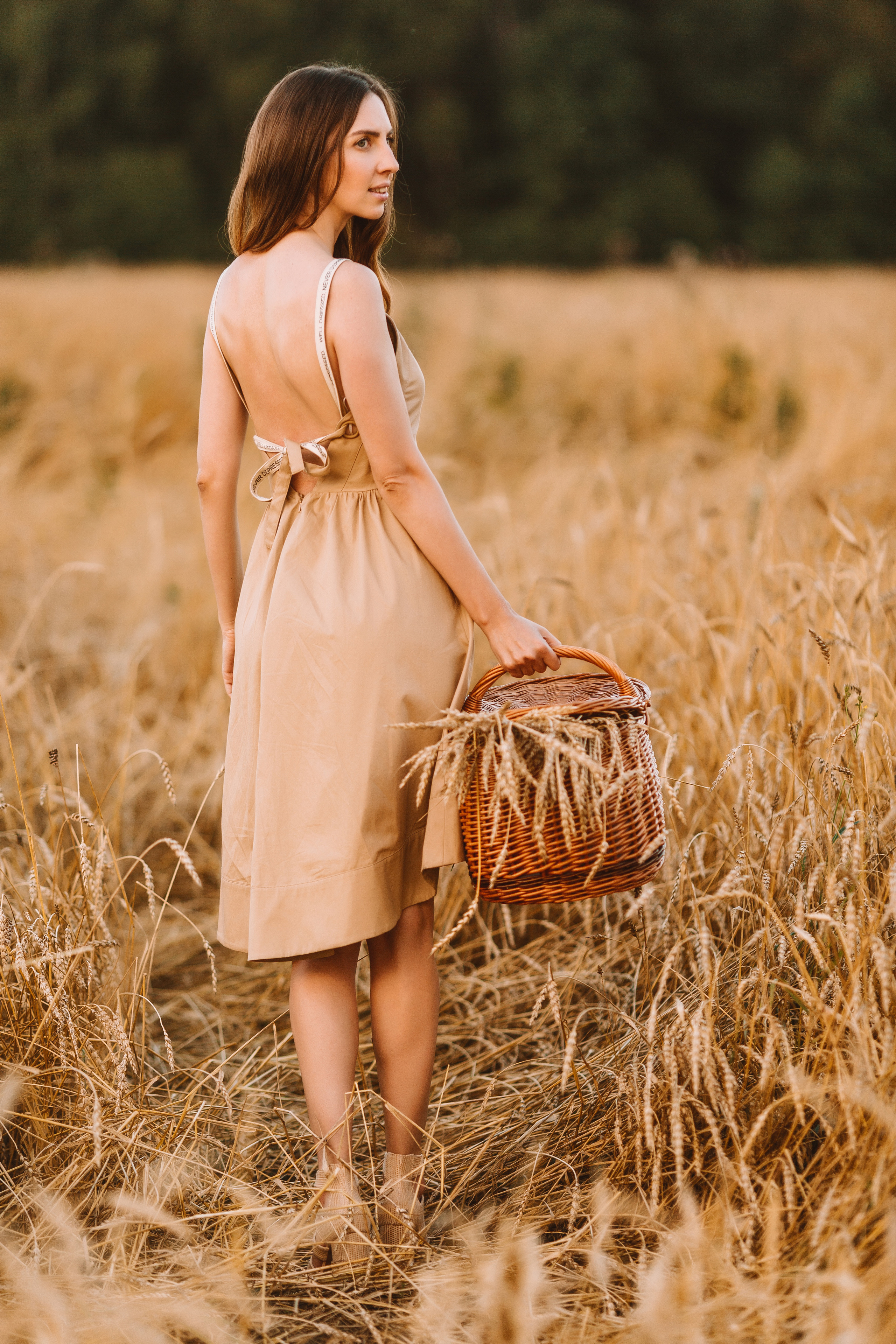 Фотосессии в пшеничных полях (июль–август). Семейный фотограф в Москве! Сохраните воспоминания с любовью