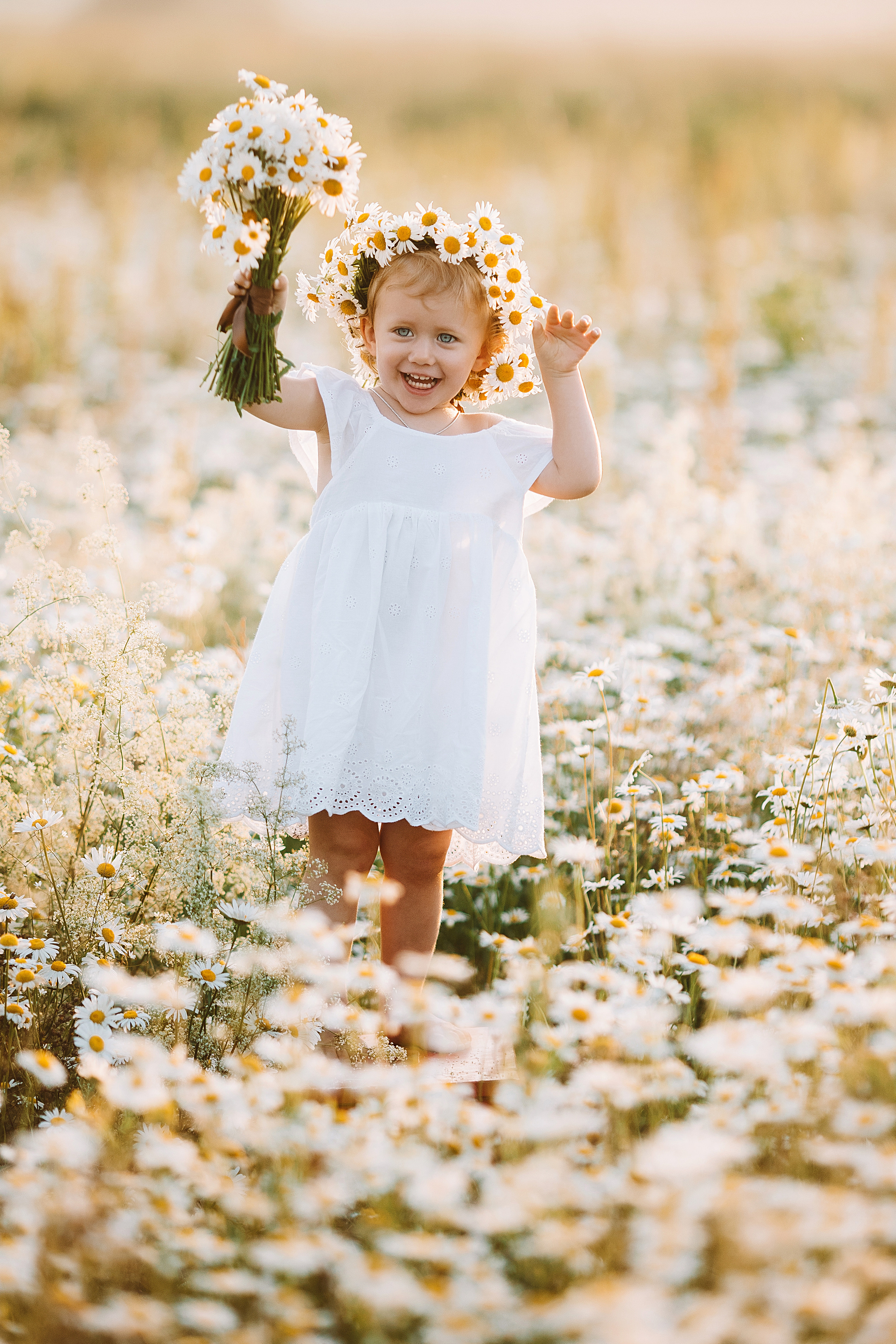 Фотосессии в ромашковых полях. Семейный фотограф в Москве! Сохраните воспоминания с любовью