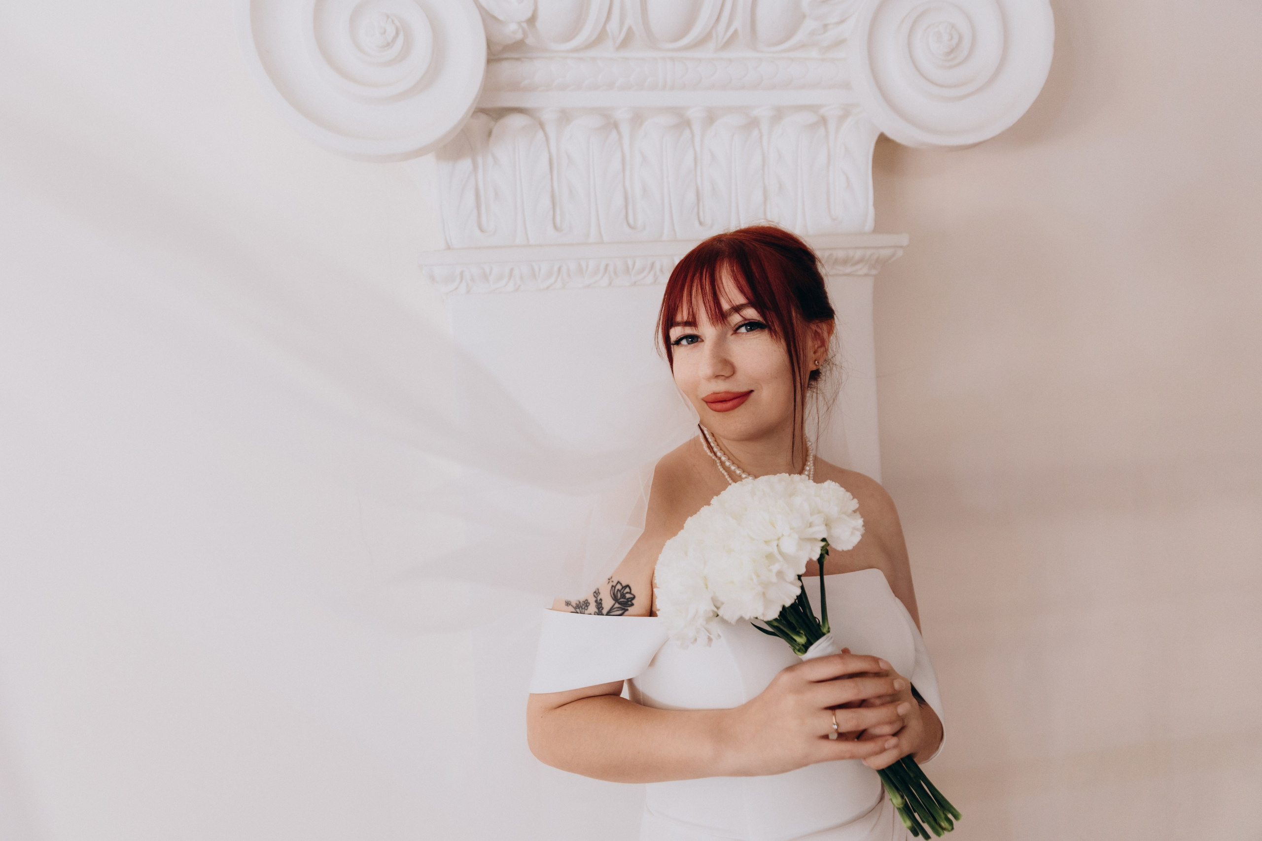 Свадебная фотосессия в пространстве SENO, регистрация в ЗАГСе Адмиралтейского района. Фотограф в Санкт-Петербурге Разиля Идиятуллина