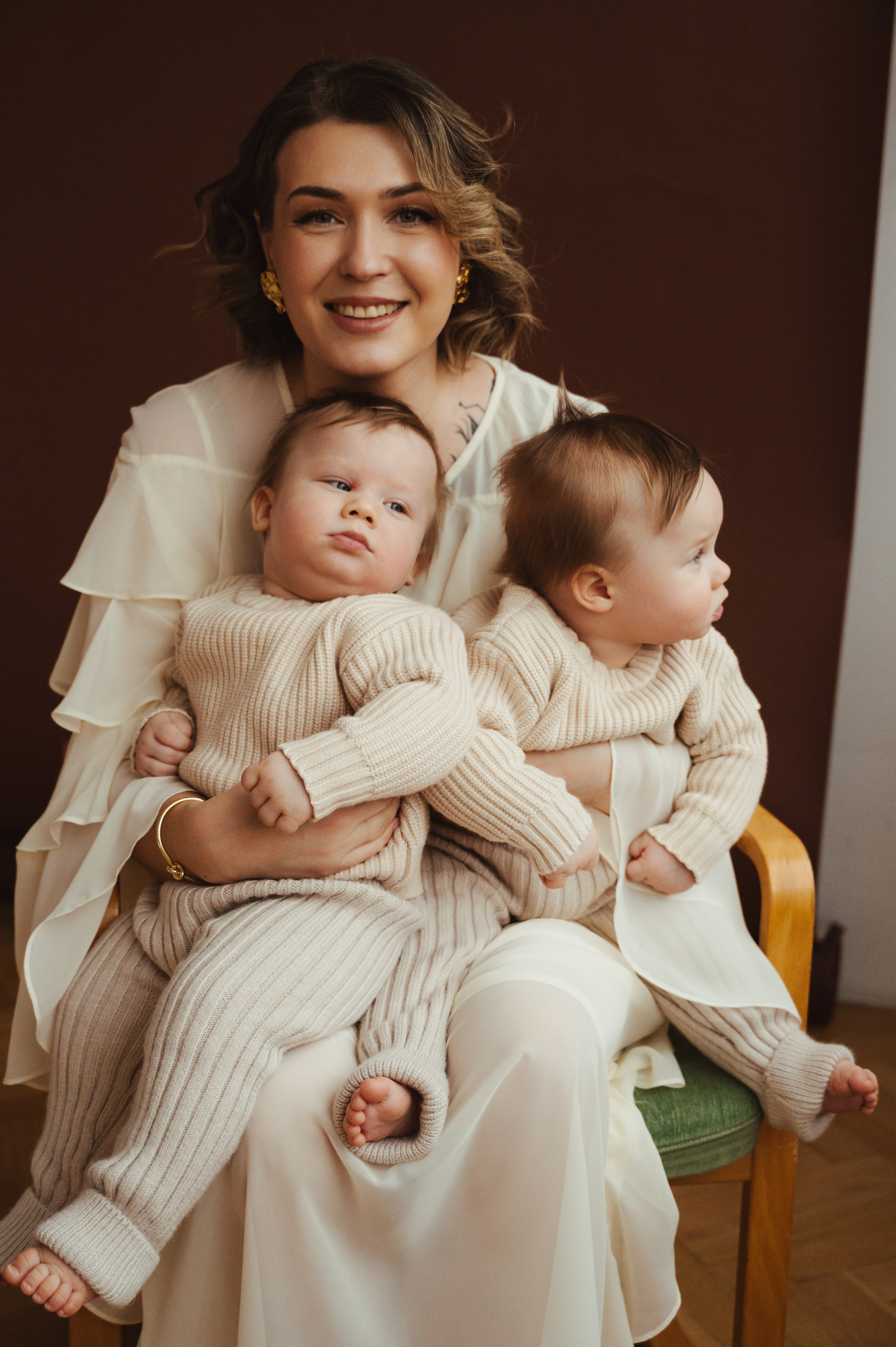 Семейная фотосъемка в Спб. Профессиональный фотограф беременности в СПБ. Стильные фотосессии беременности в стиле минимализм и классическая фотография