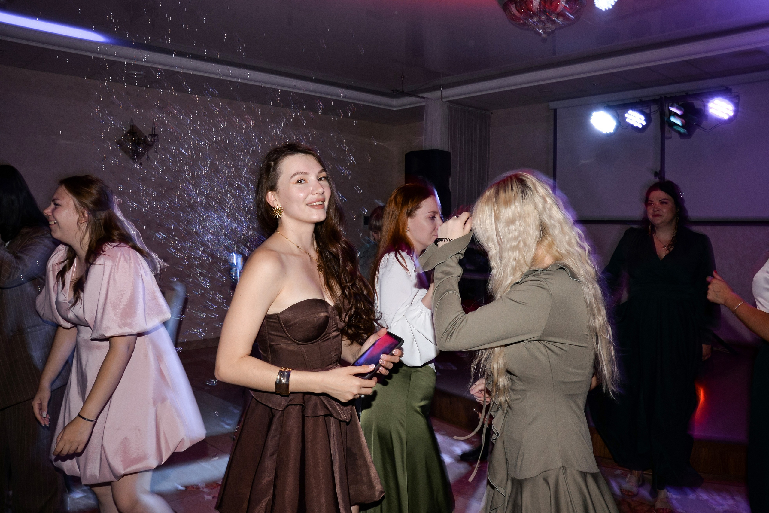 Карина и Саша. 5.09.25. Семейный и свадебный фотограф Галина Абакумова, фотосессии в Белгороде