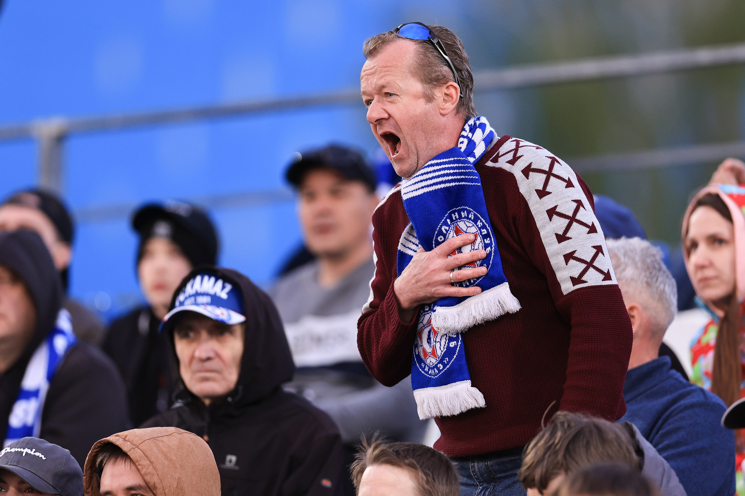 ФК Камаз — ФК Акрон. Спортивный репортажный фотограф Казань Нафис Сиразетдинов