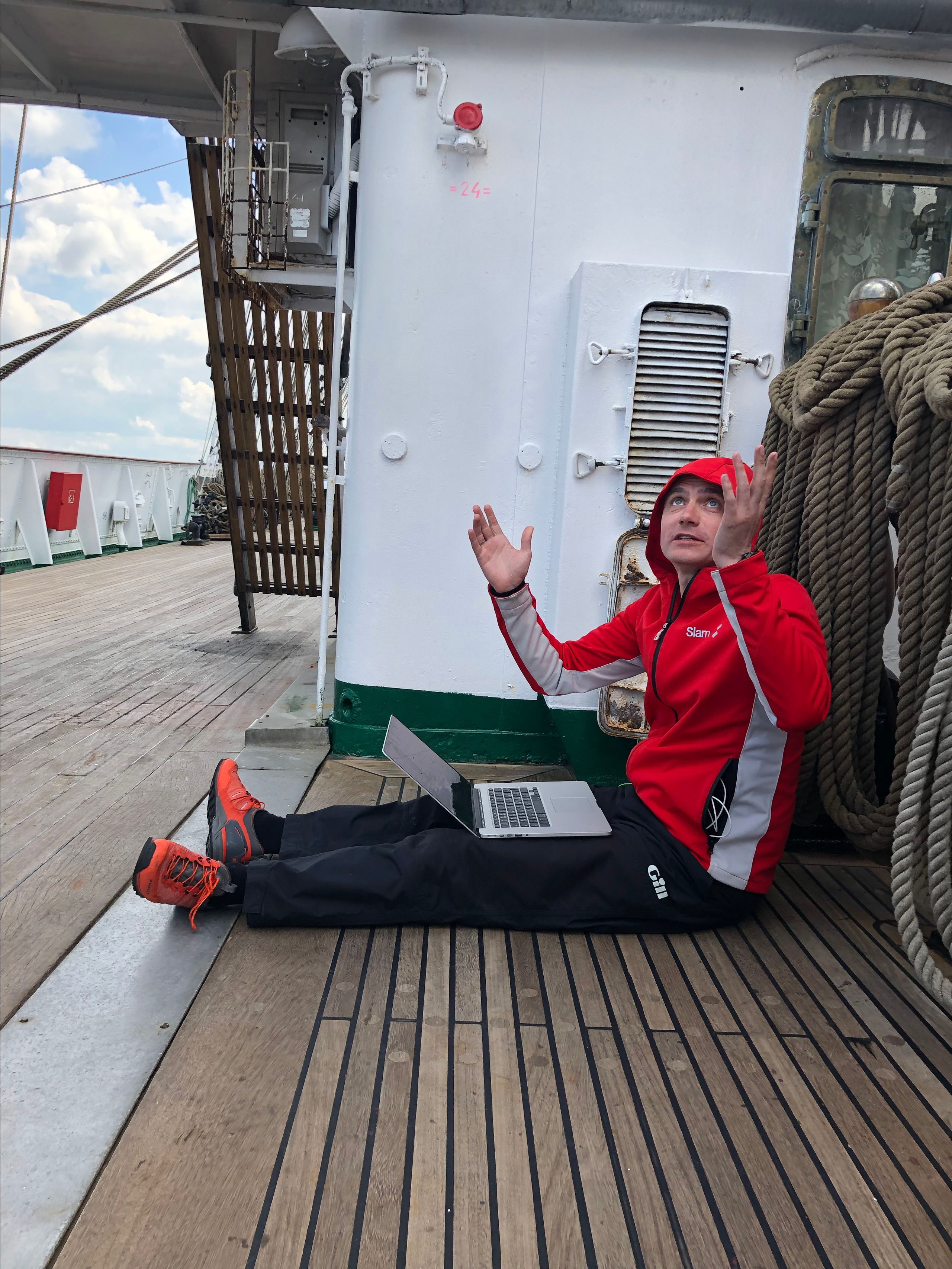 Паруса и волны. Alexander Ermolenko