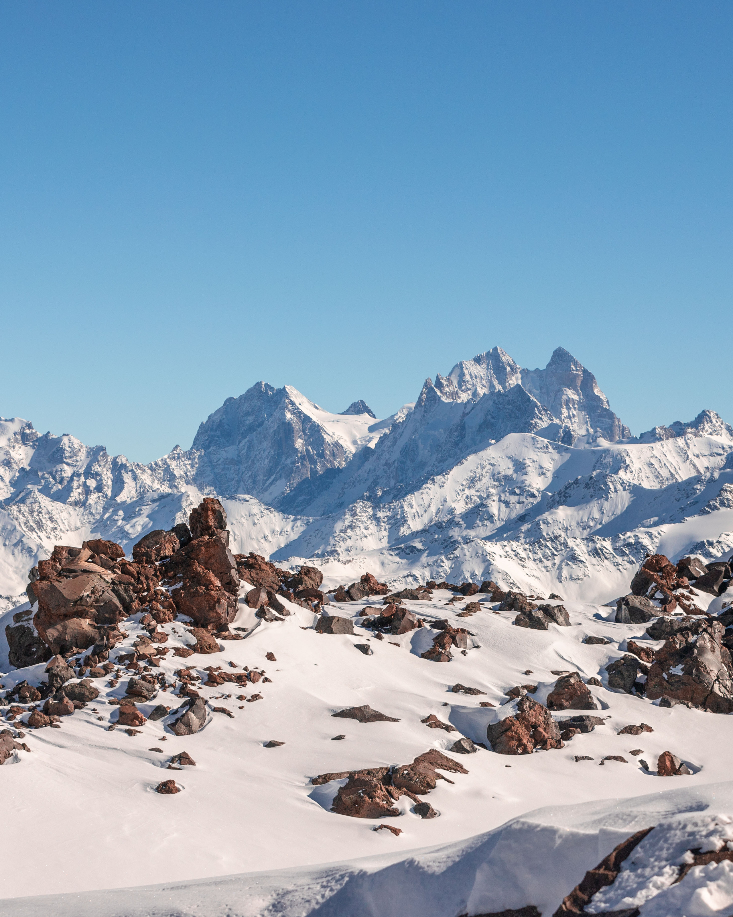 Горы и снег. Alexander Ermolenko