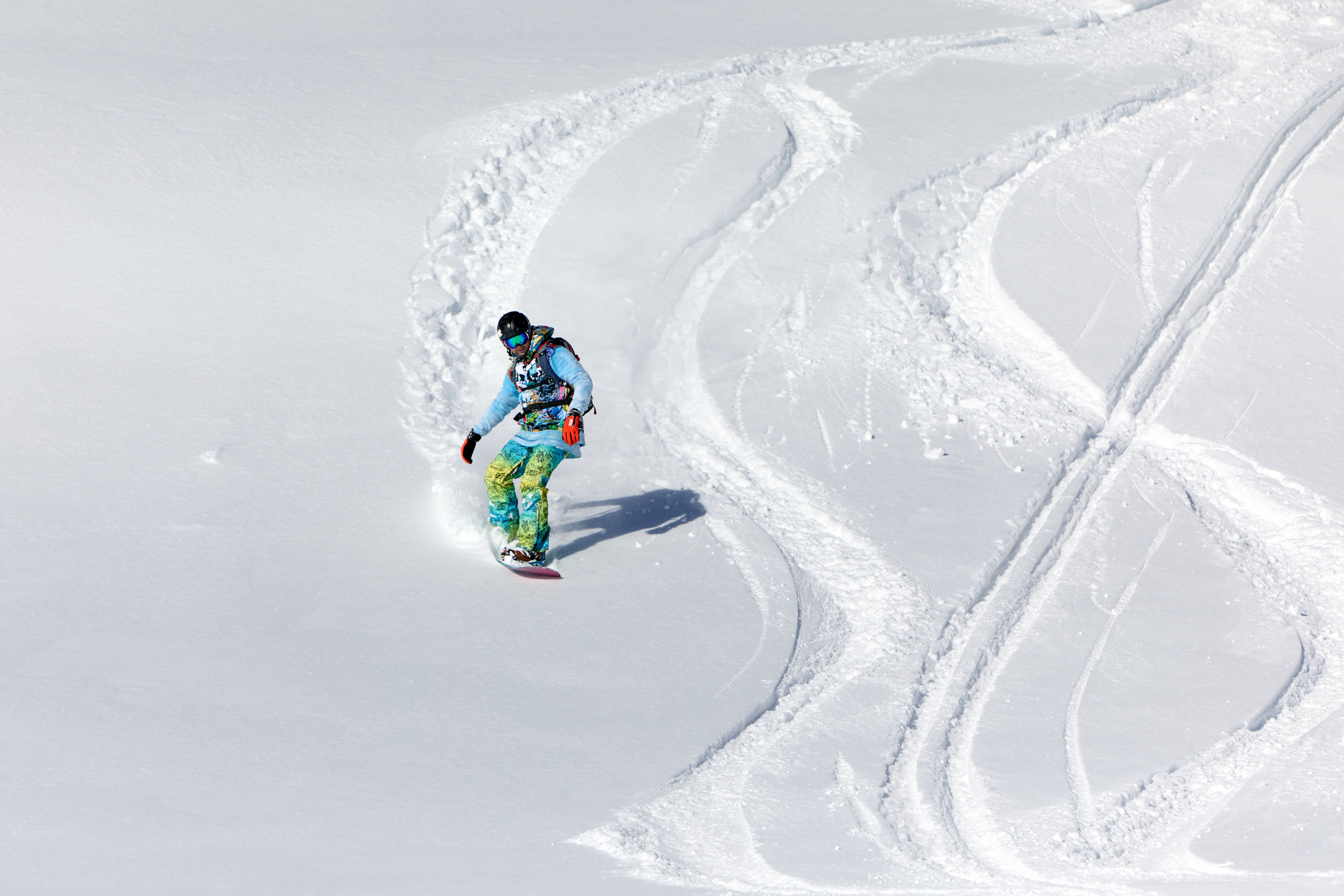 Горы и снег. Alexander Ermolenko