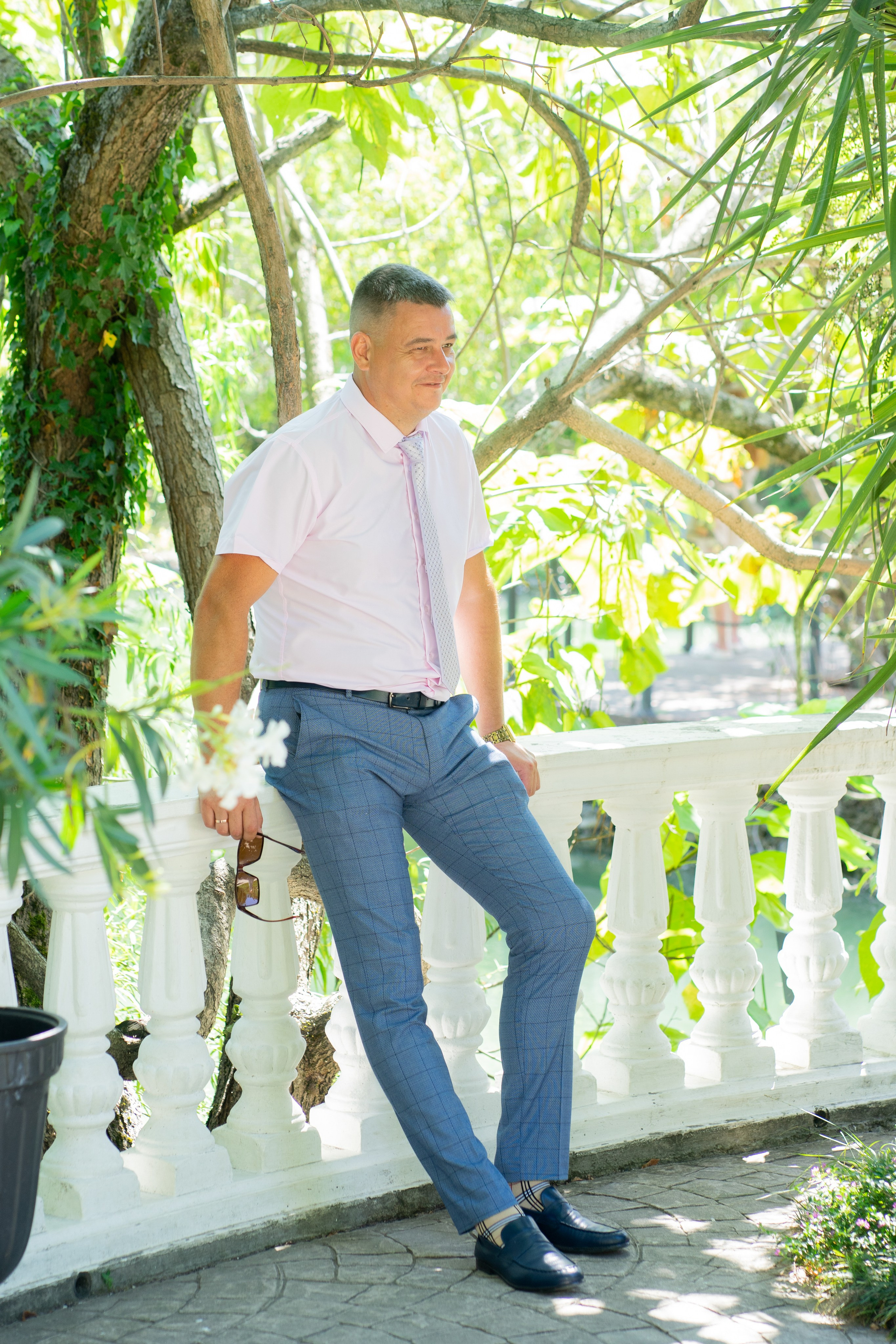 Свадебная серия в парке. Фотограф в Сочи Тиунова Маргарита и Тиунов Евгений