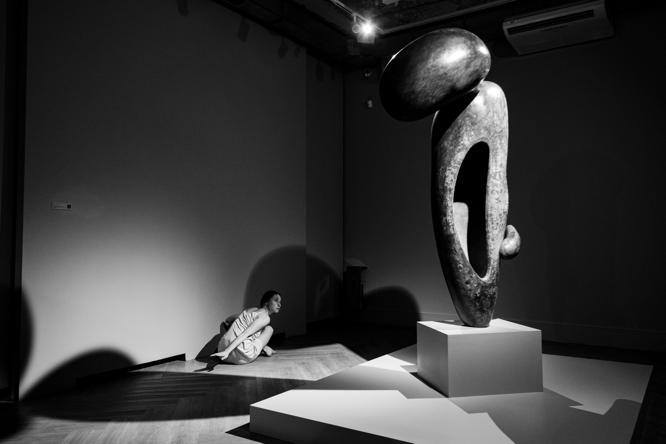 Перформанс в галерее. Фотограф в Иркутске Анна Мирошникова