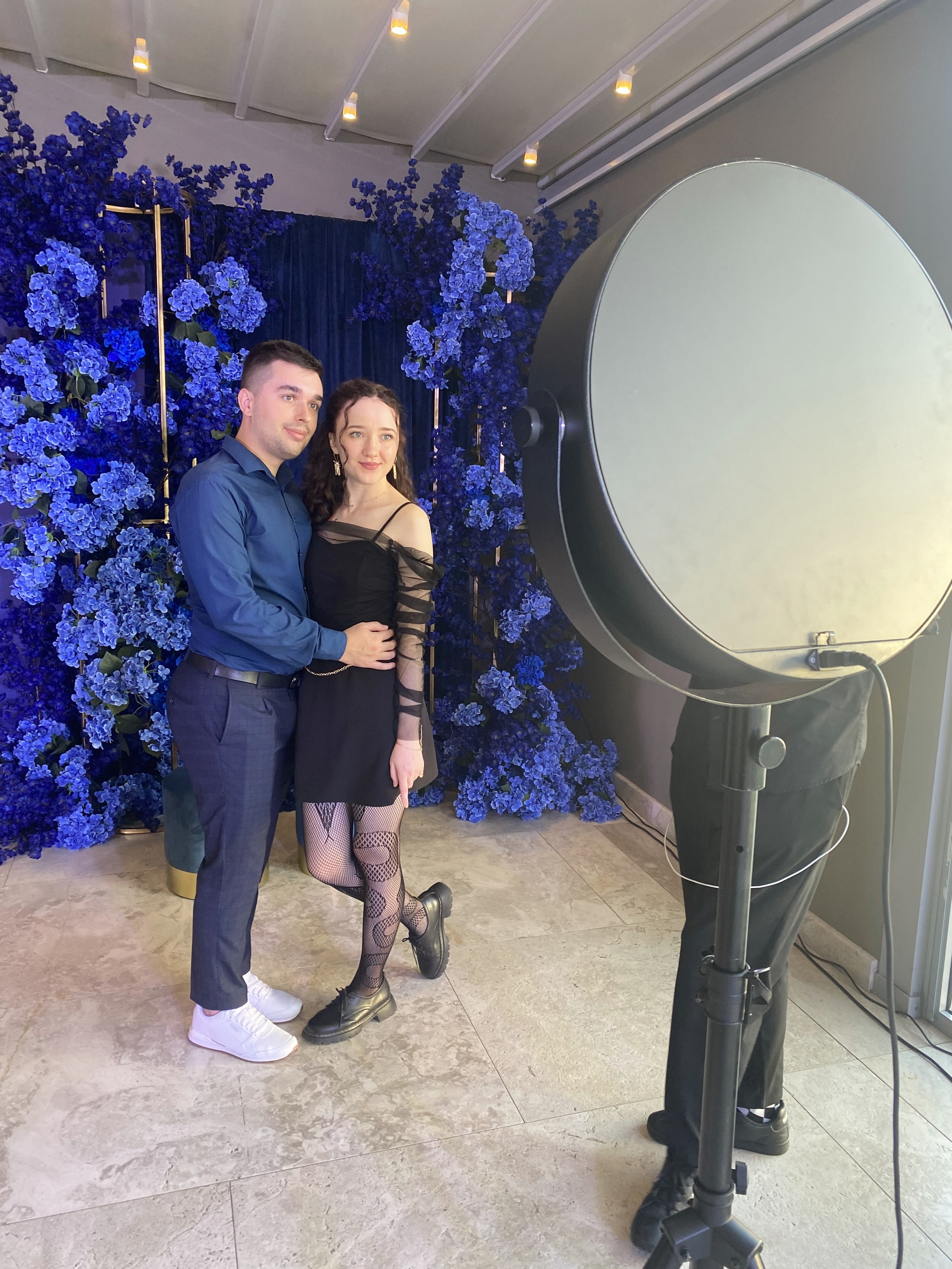 Фото-гиф-стойка BLACK (фотобудка, селфизеркало). Инсталаб Краснодар фото и видео интерактивы на ваше мероприятие