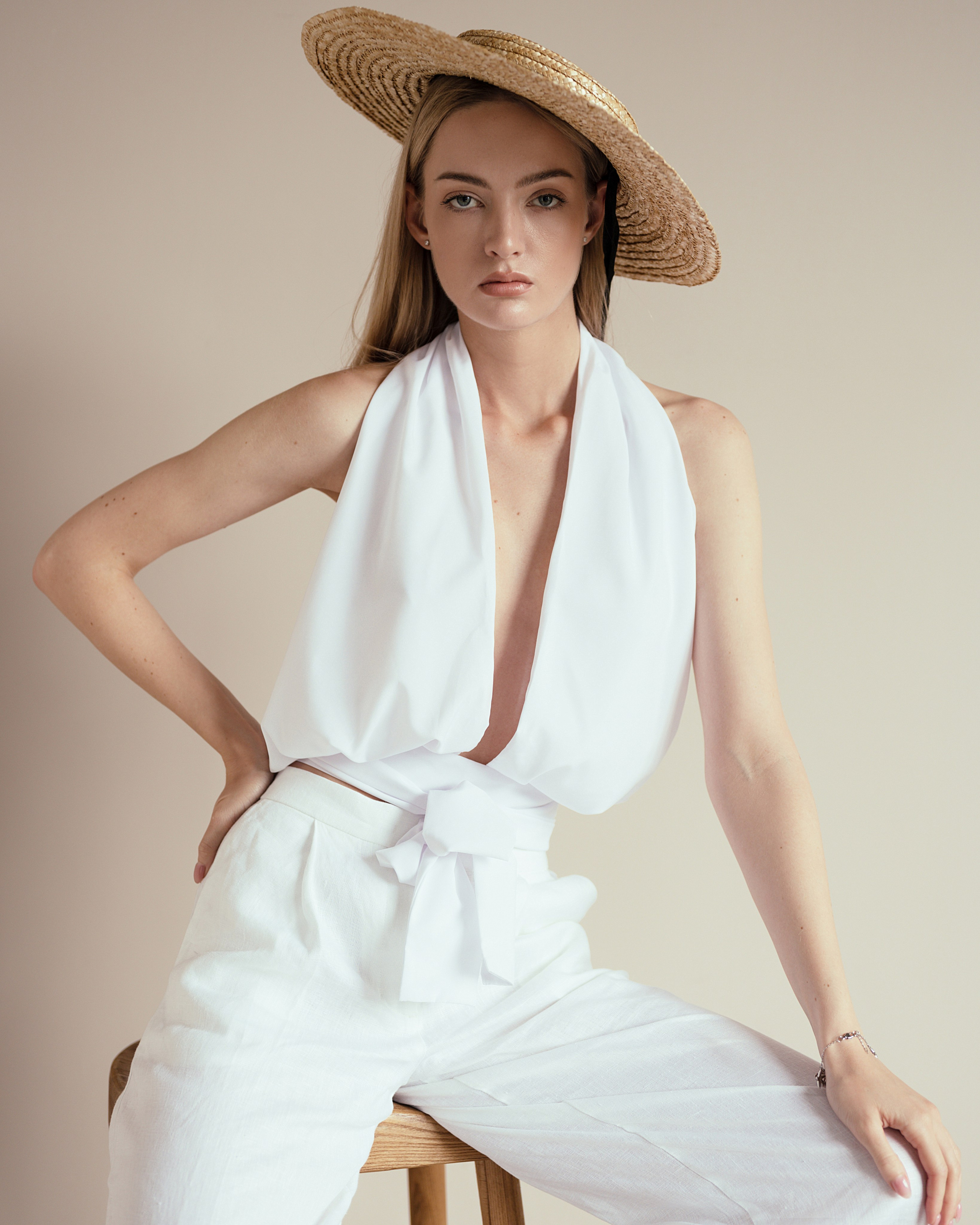 Съемка для бренда верхней одежды. Предметный фотограф Москва Кожаева Елена