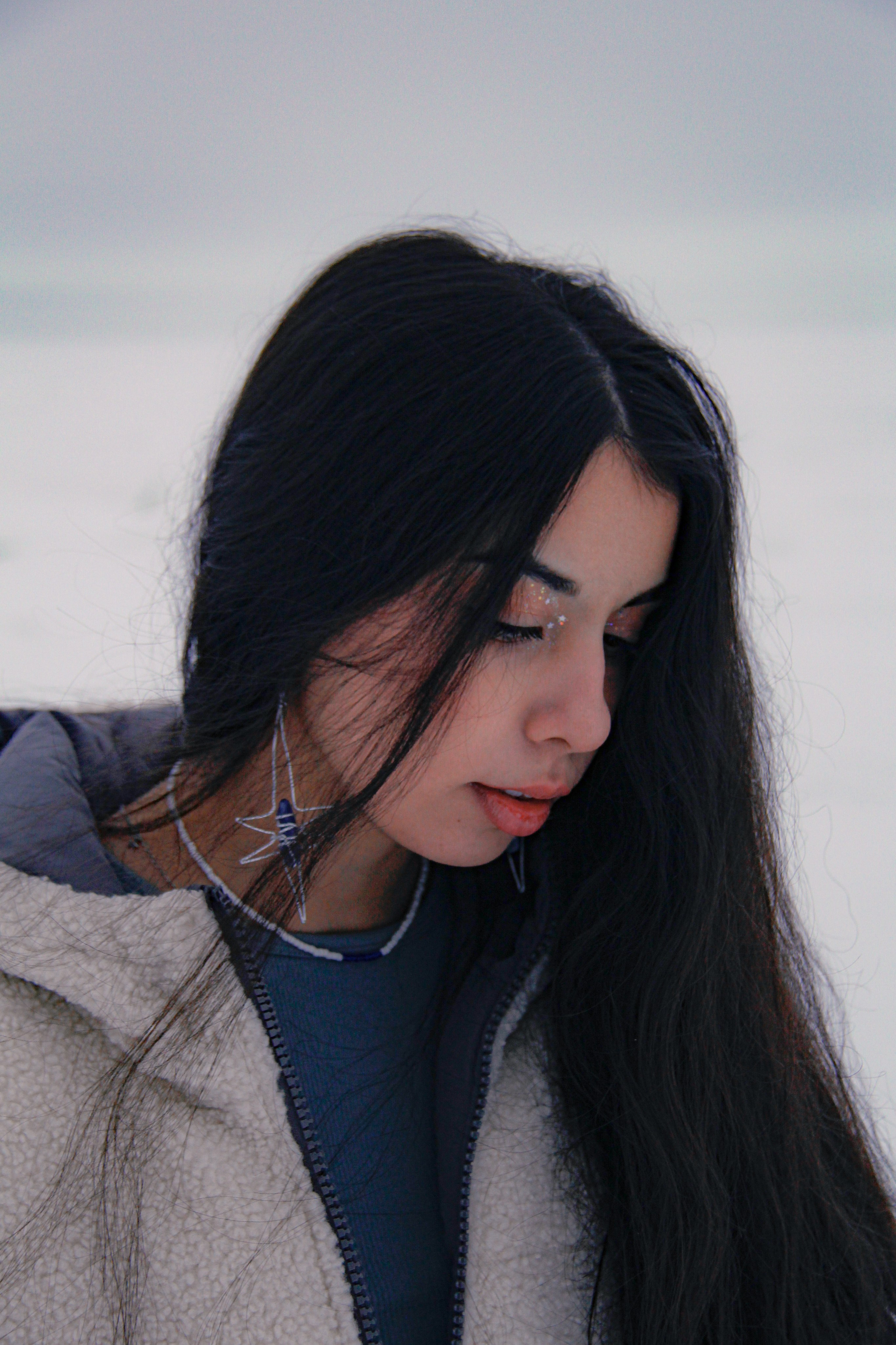 Зимние ветры дуют с озера. Натали. Janie valde |photographer & visual artist