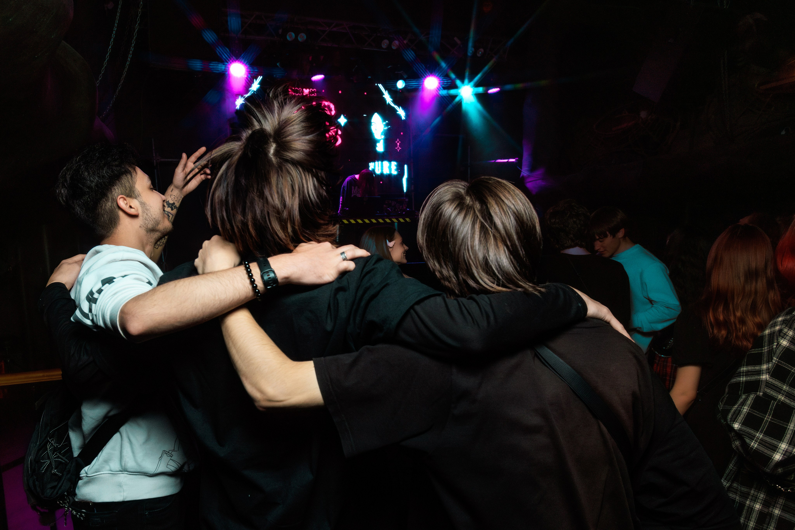 Emo lovers. Репортажный фотограф Екатеринбург | Яркий, качественный репортаж | Концерты, клубы, репортаж, праздники, корпоративы