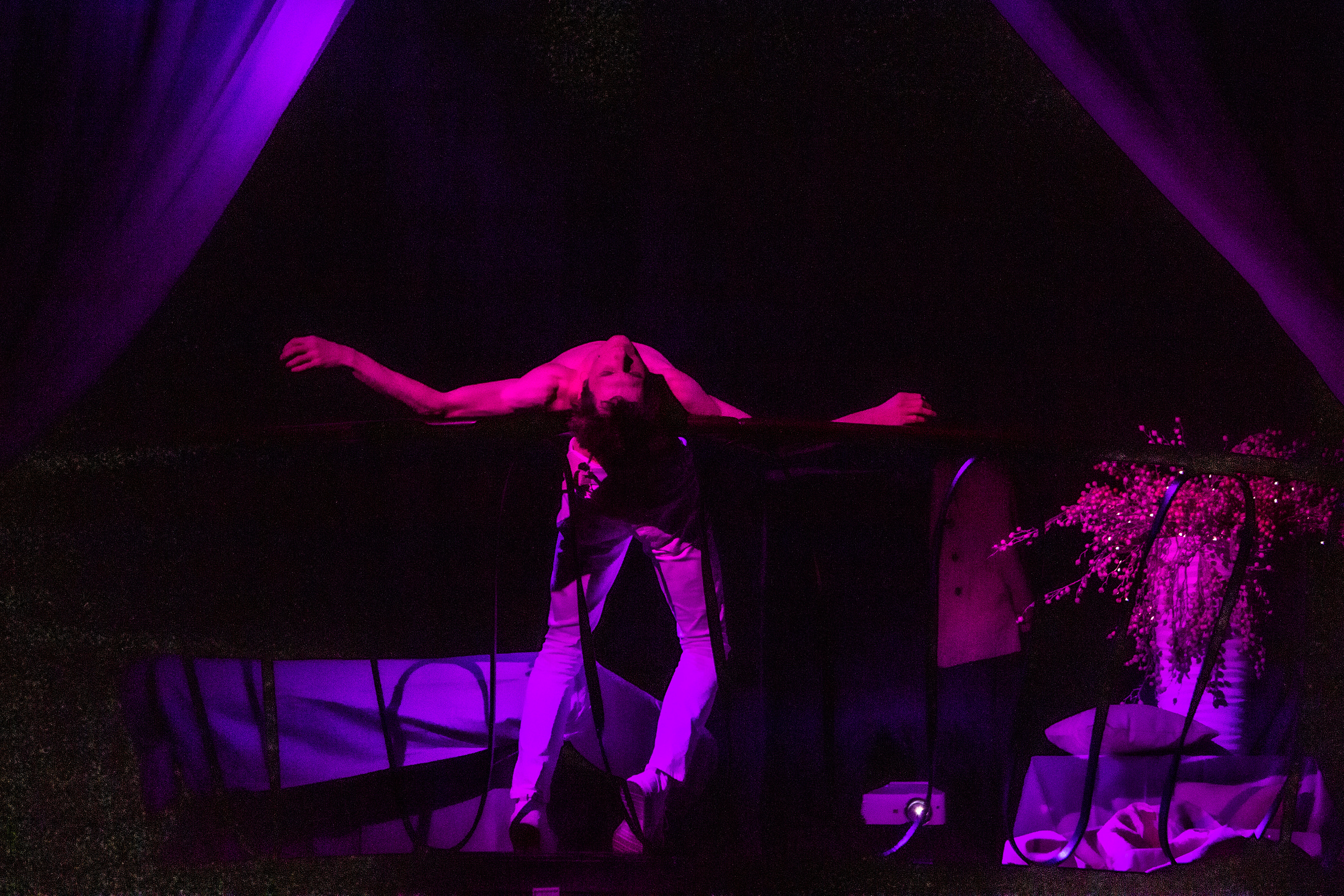 Иммерсивное шоу «Во имя любви» на Timepad. Фотограф Тая Валюженич