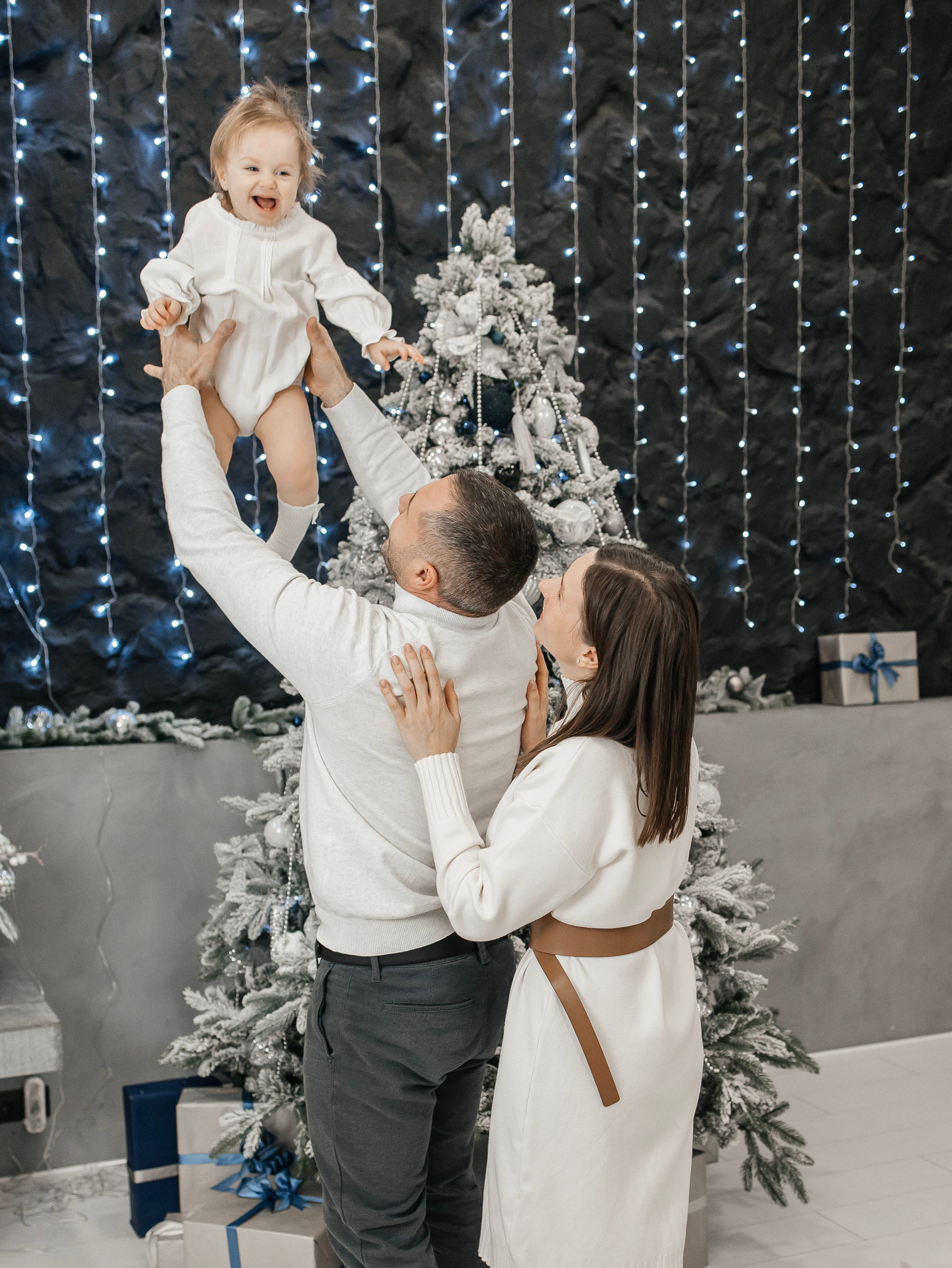 Мария Александр и Кристина. Главная