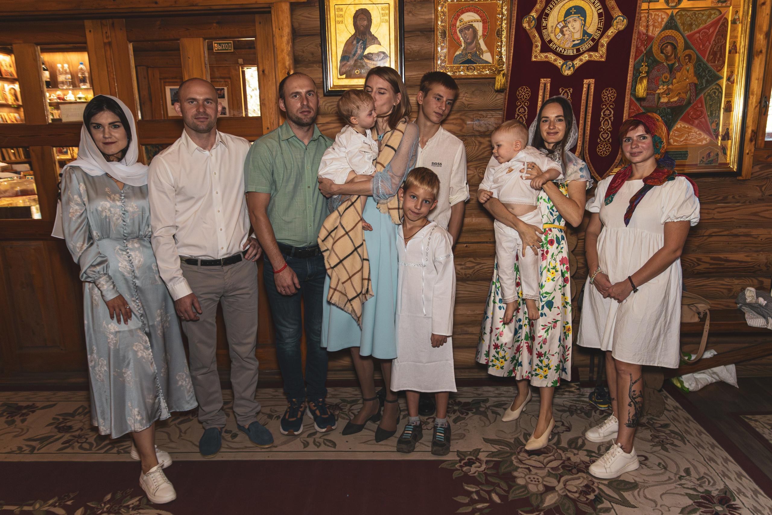 Фотограф крестин в Ростове на Дону, фотография в церке, храме, съёмка крестин в Ростове