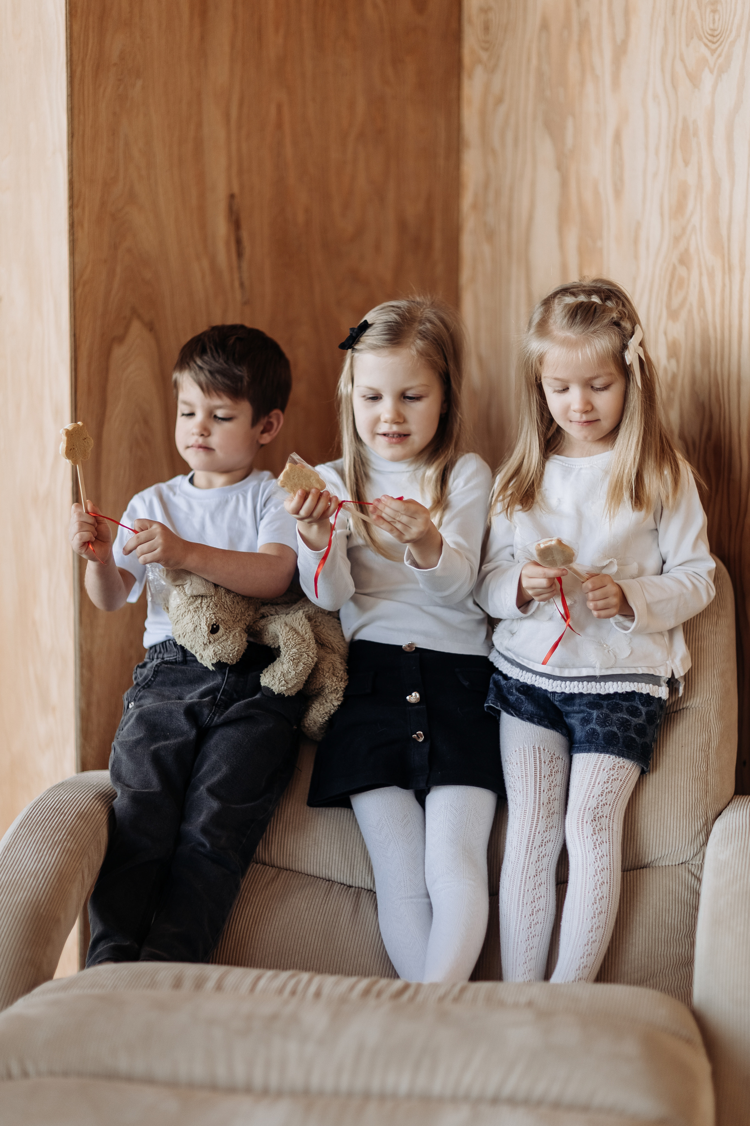 Люба и Миша, Женя и Юля, Юля и Вика. Ваш фотограф — Александра Андрущенко