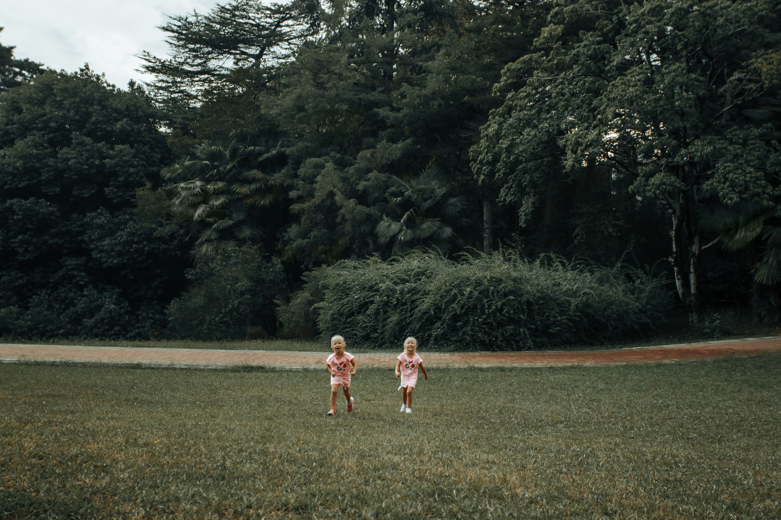 Любава и Марфа. Милана Довгаль - семейный фотограф и видеограф  в Адлере и Сочи