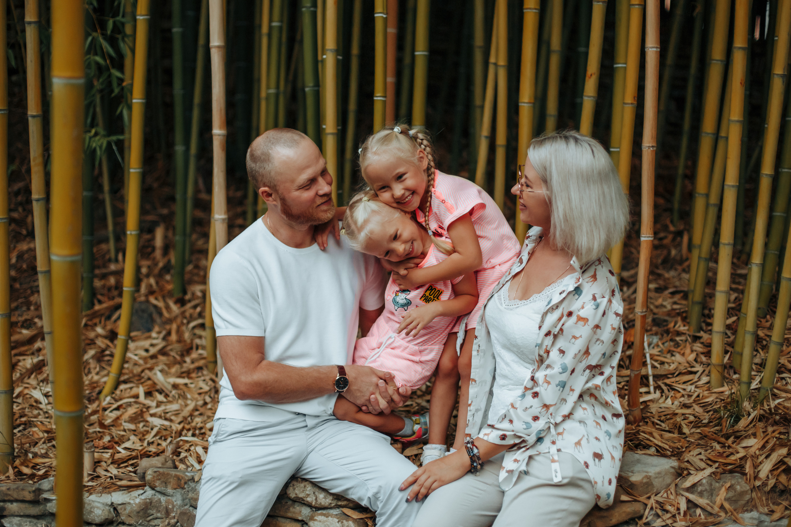 Любава и Марфа. Милана Довгаль - семейный фотограф и видеограф  в Адлере и Сочи
