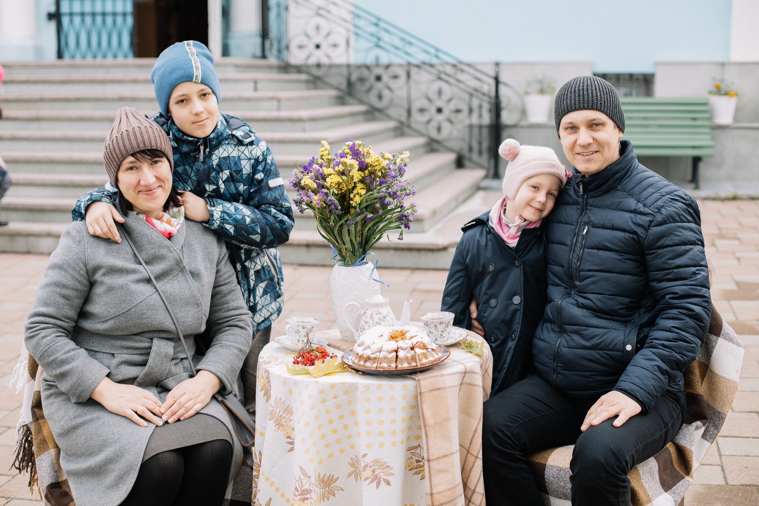 Покров в храме Иоанна Предтечи. Семейный фотограф Трусова Евгения в Екатеринбурге