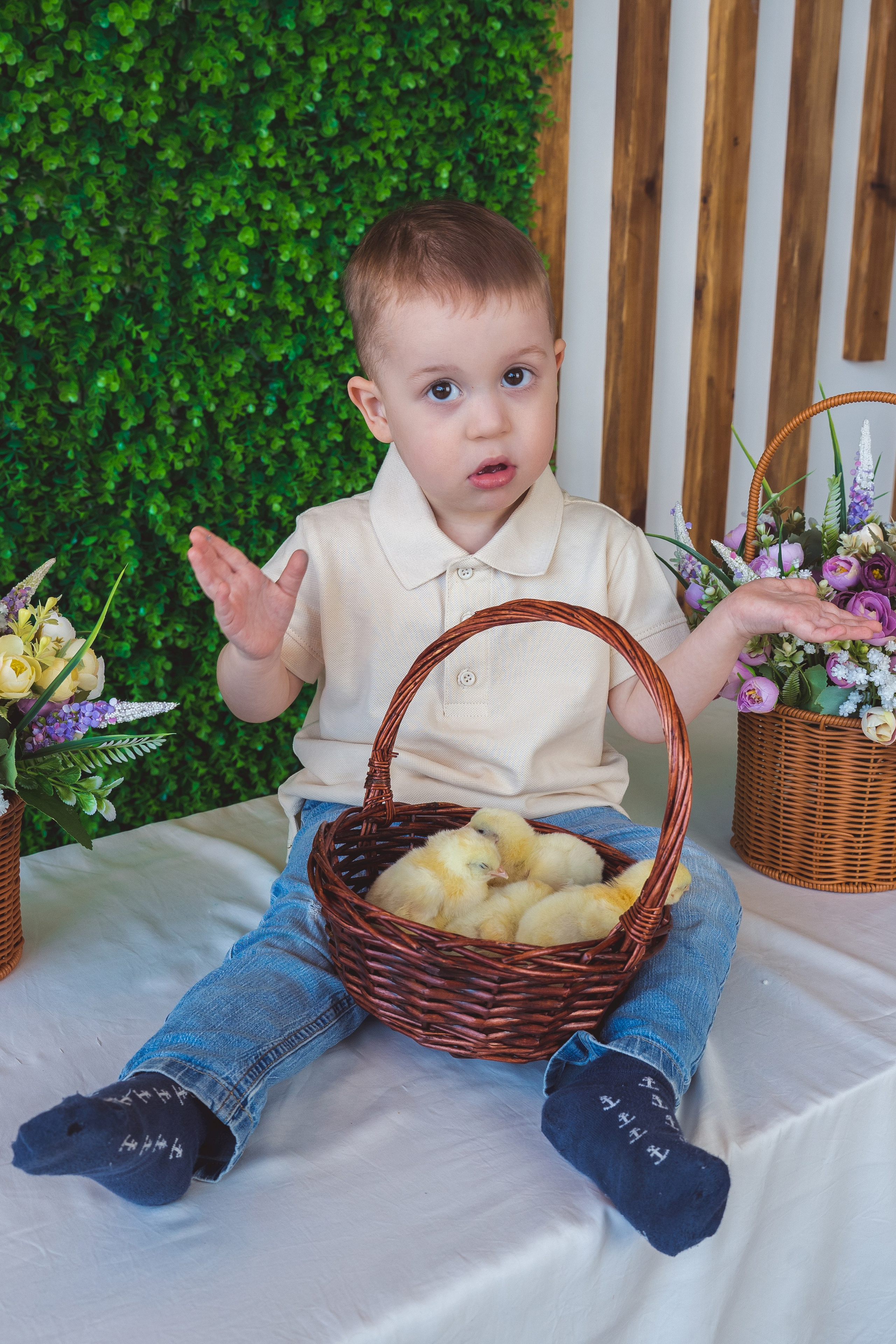 Пасхальный фотодень с цыплятами и кроликами. Фотограф Маргарита Слободянина в Хабаровске