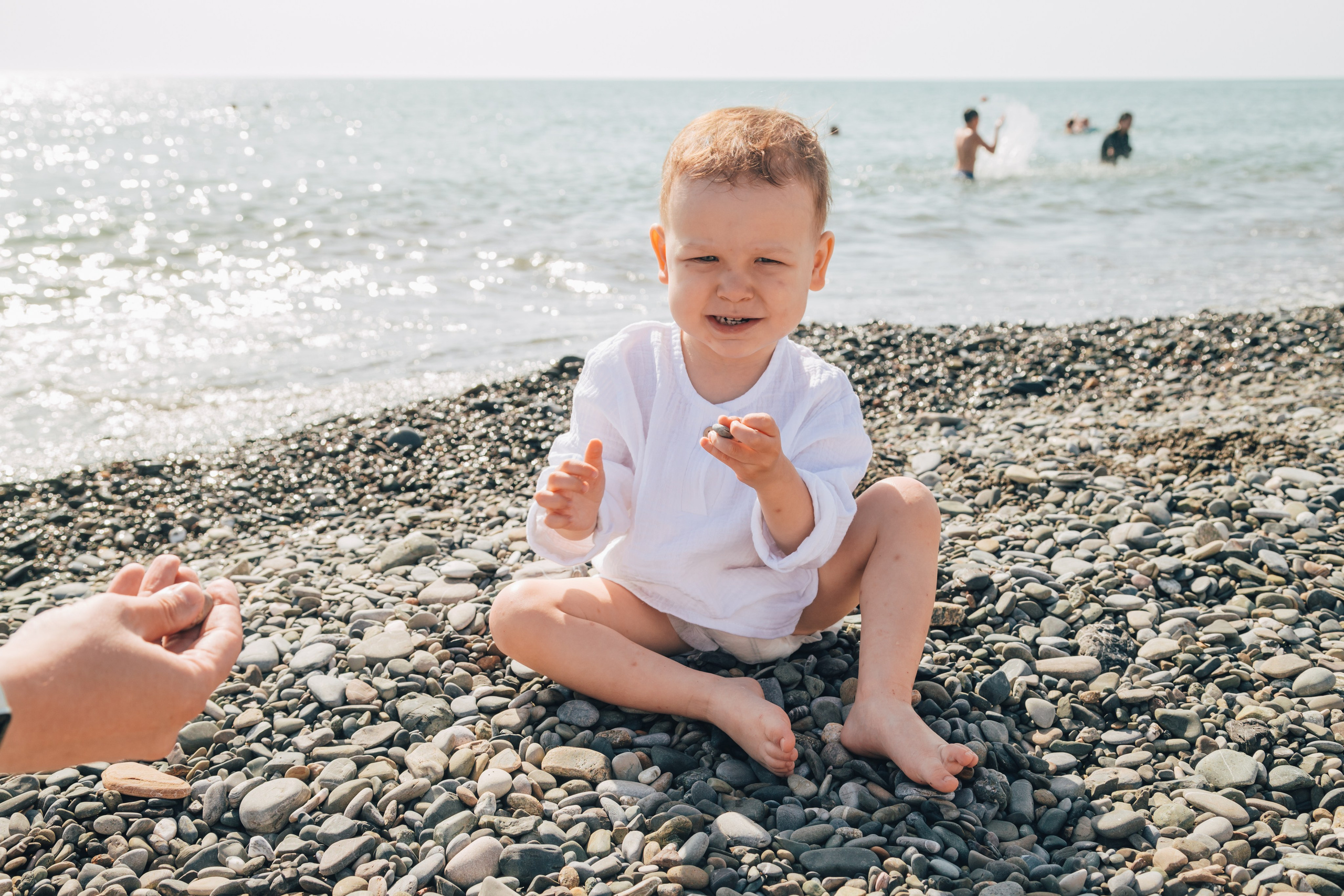 Дима, Ляйсан и Миша на Ривьере (Май 2025 г.). Фотограф Сочи, Адлер, Красная Поляна — Вероника Радченко