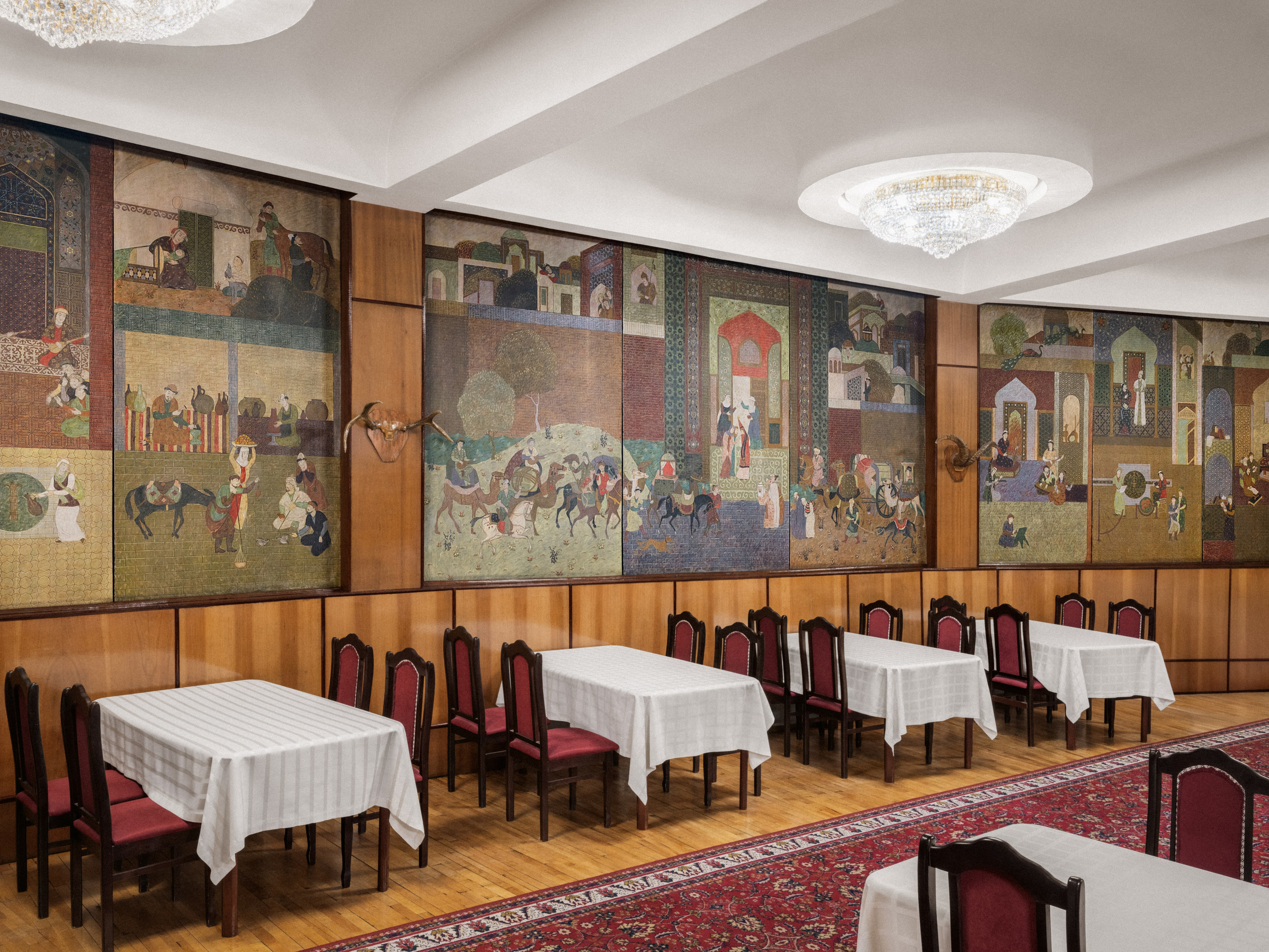 Амен Хайдаров — гостиница «Отрар». Roman Yakunin — interior photographer in Almaty, Kazakhstan