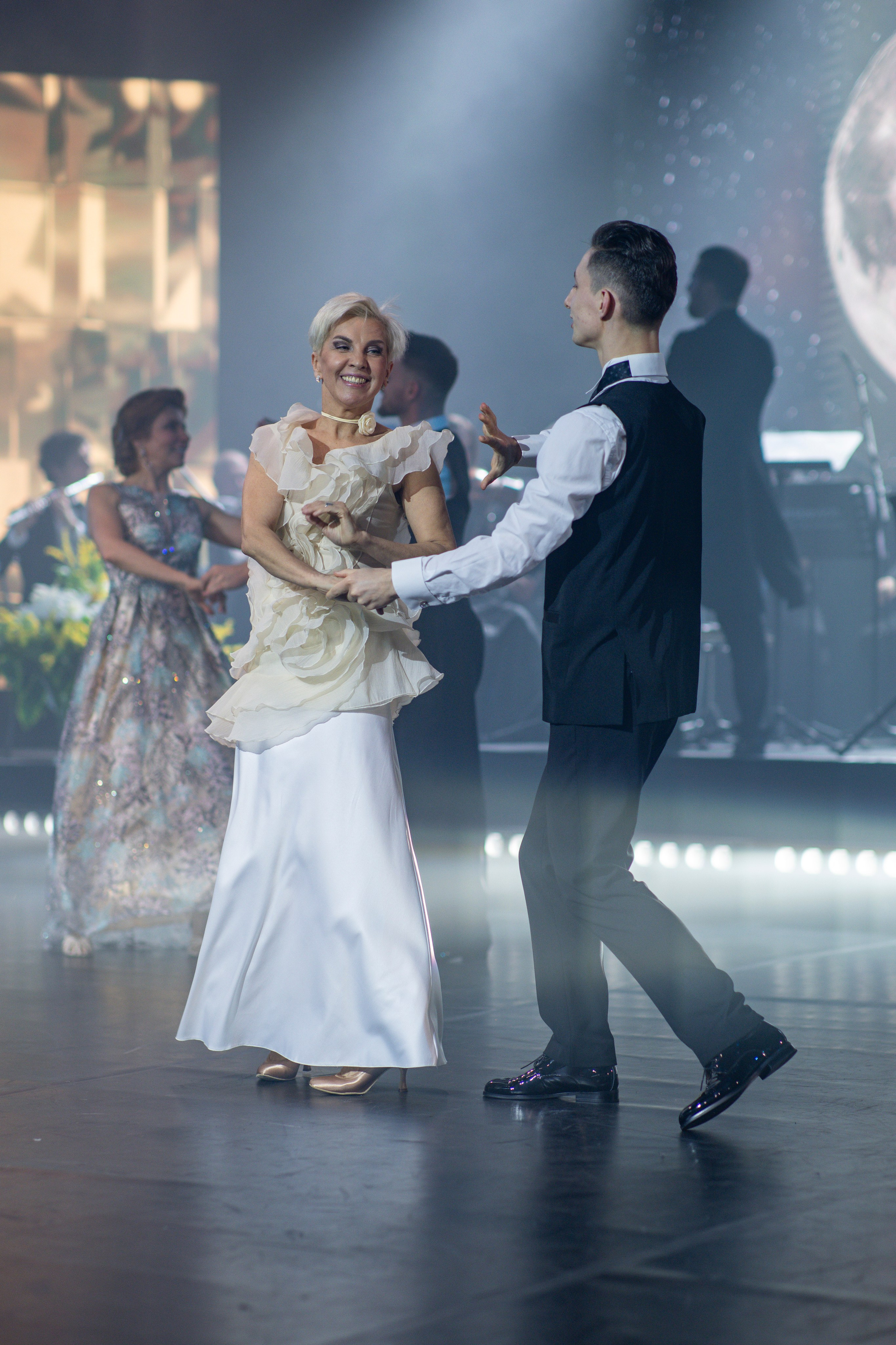 Бал Куркино. Фотограф Сергей Ловкий